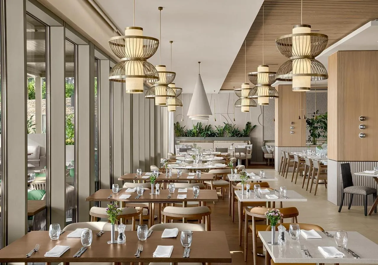 Restaurant/places to eat in Akra Antalya