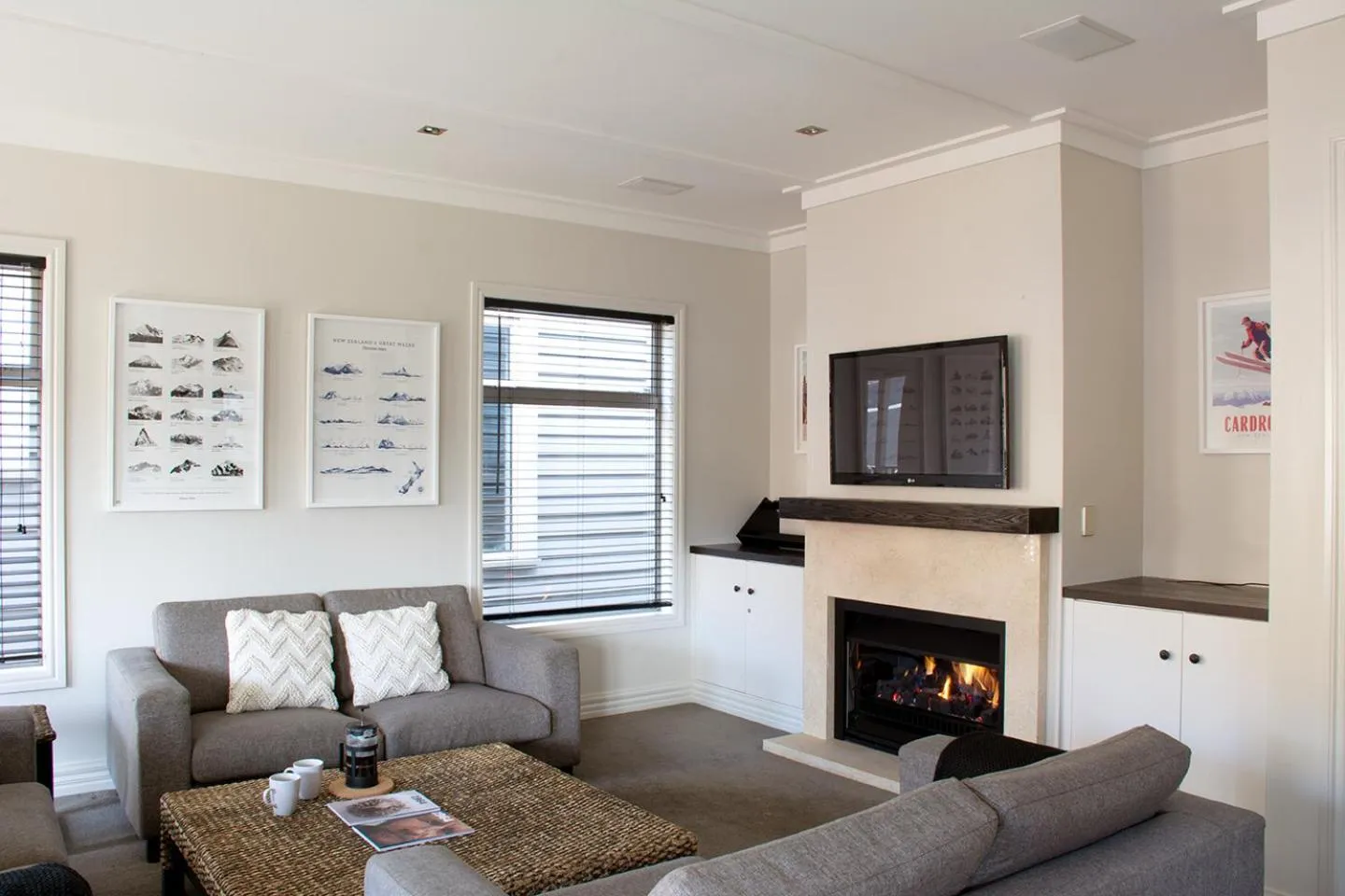 Communal lounge/ TV room in Cardrona Hotel