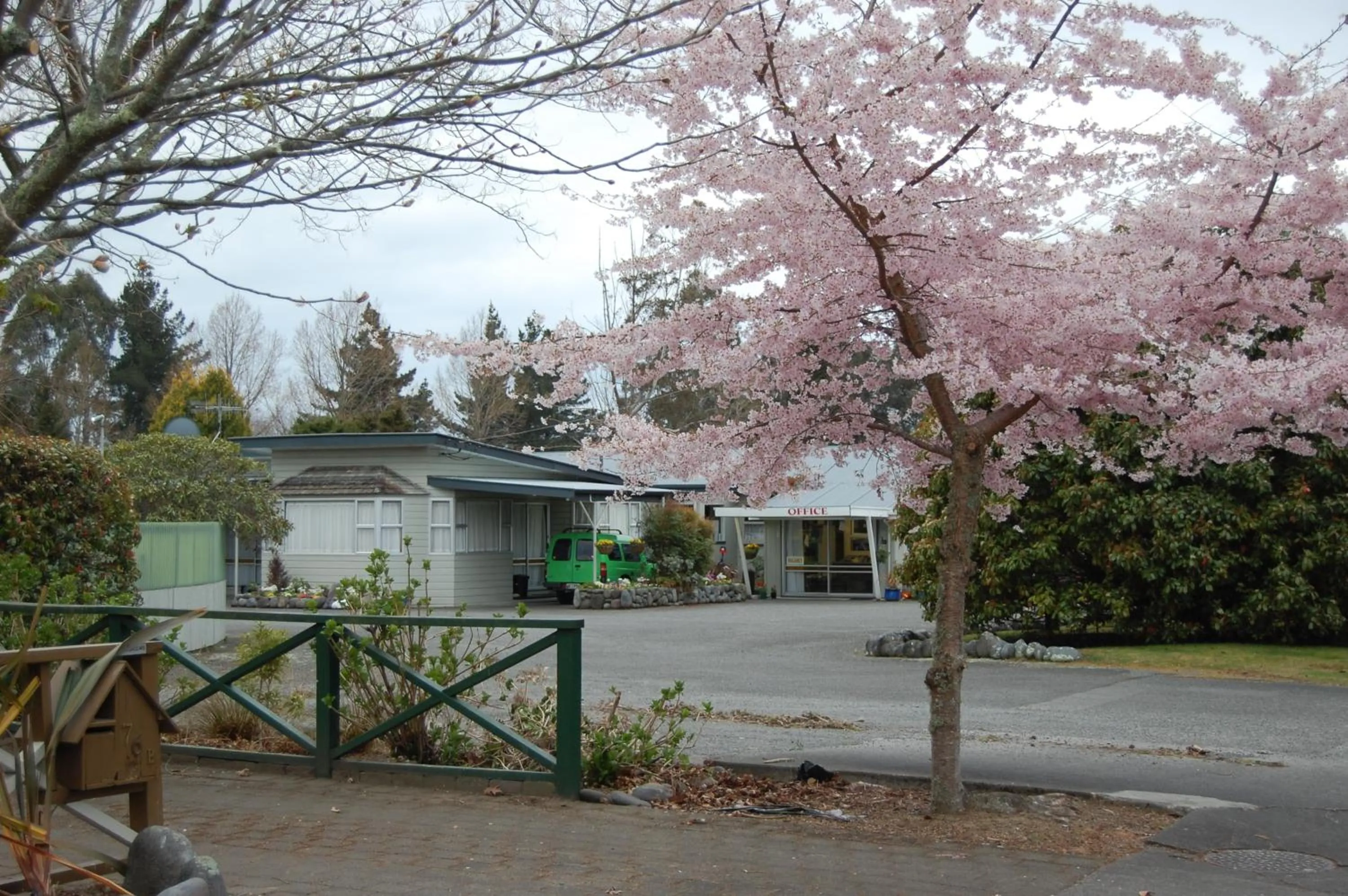 Facade/entrance in Tongariro River Motel