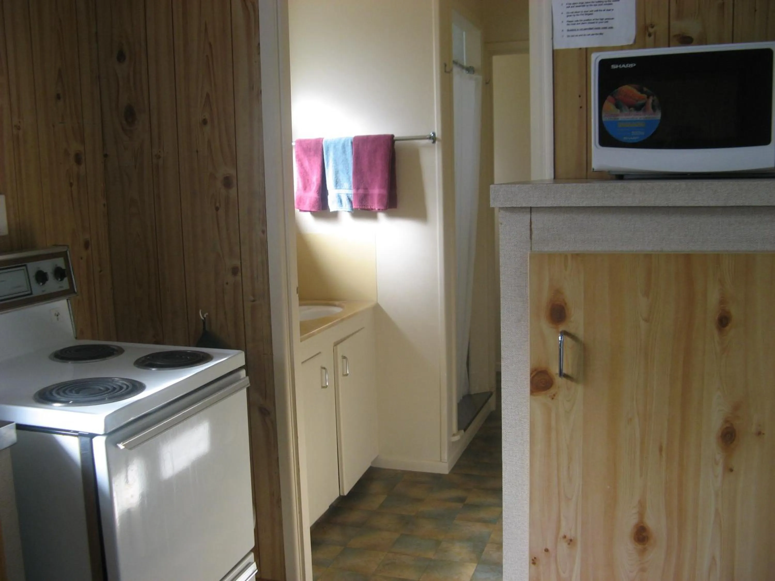 Bathroom in Tongariro River Motel