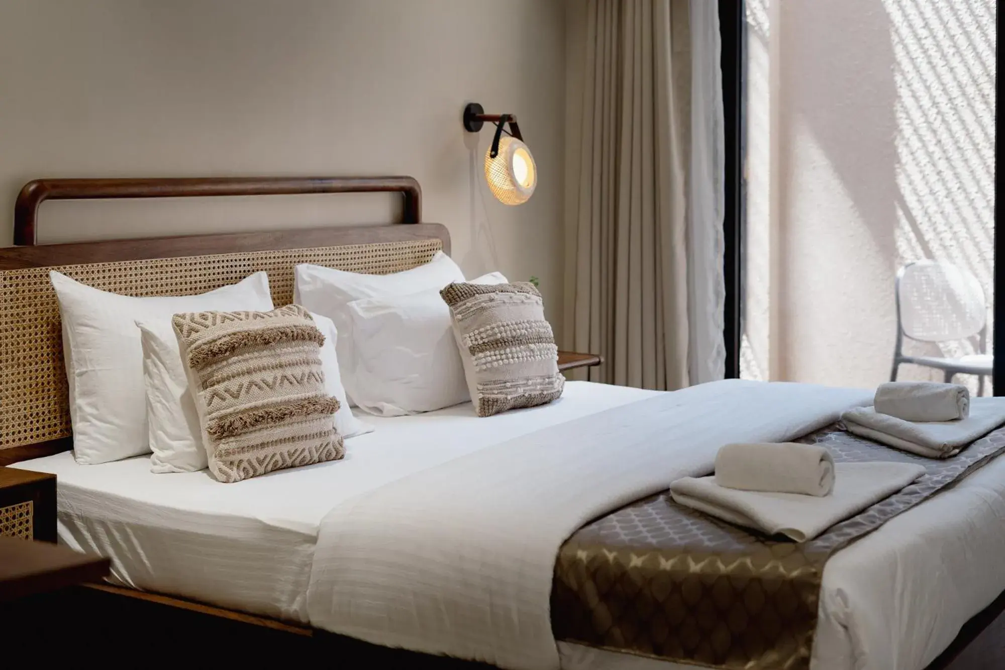 Double Room with Patio in Kaas by Safarnama - Boutique Hotel Double Room with Patio in Kaas by Safarnama - Boutique Hotel