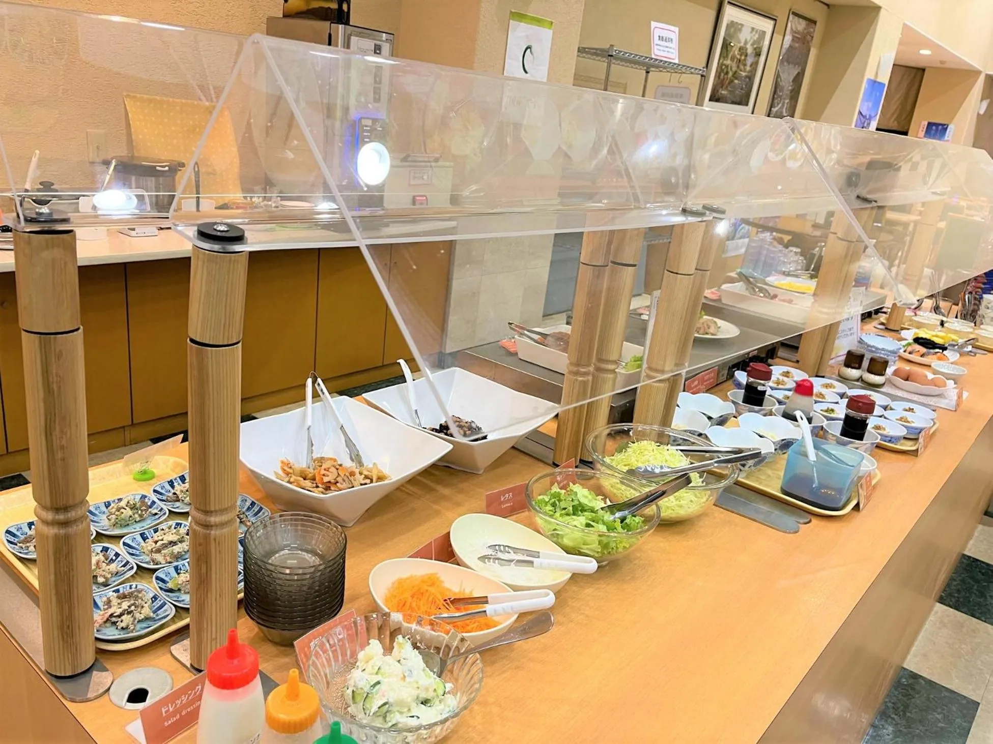 Restaurant/places to eat in APA Hotel Mie Kameyama