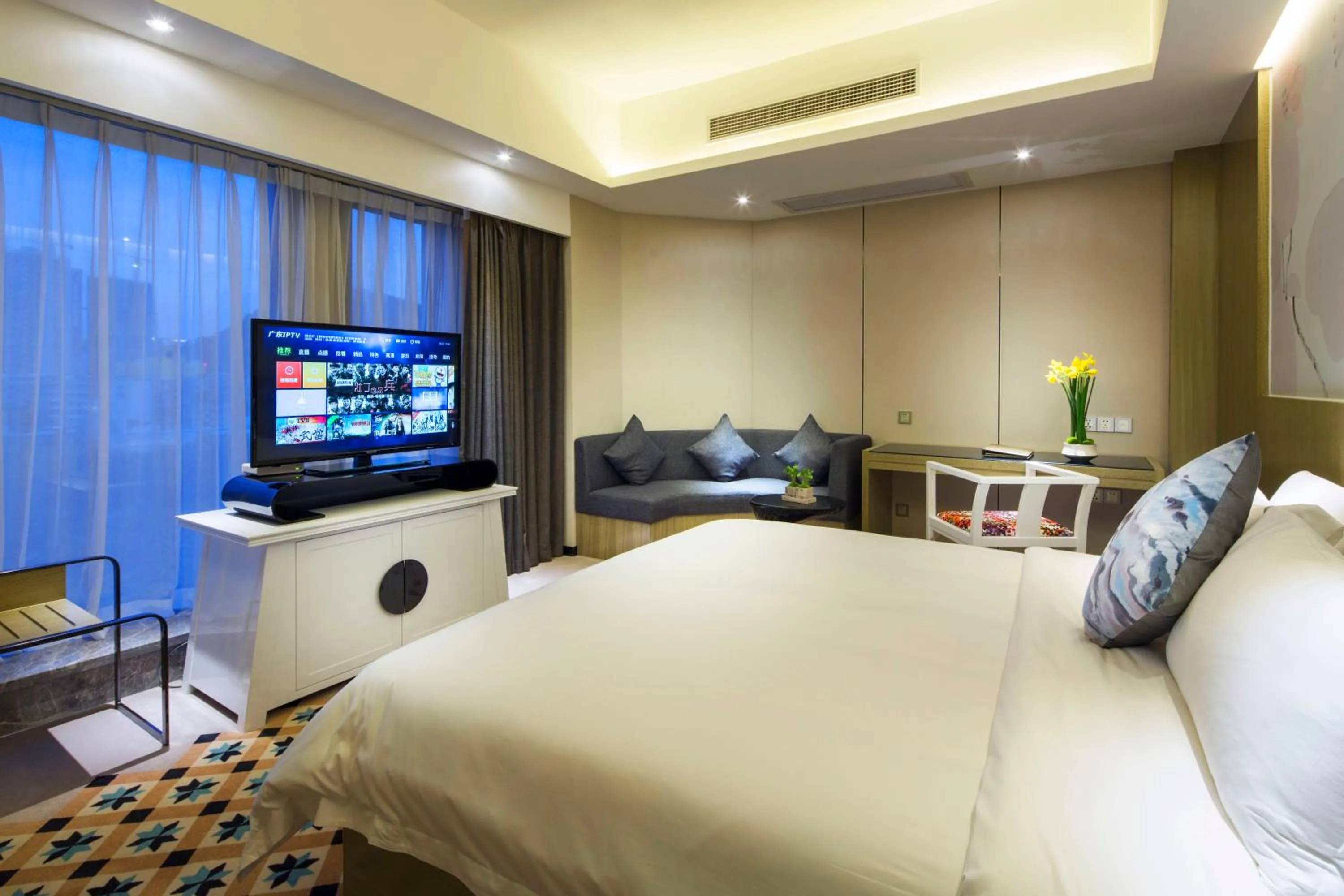 Bed in Paco Hotel Tianpingjia Metro Guangzhou