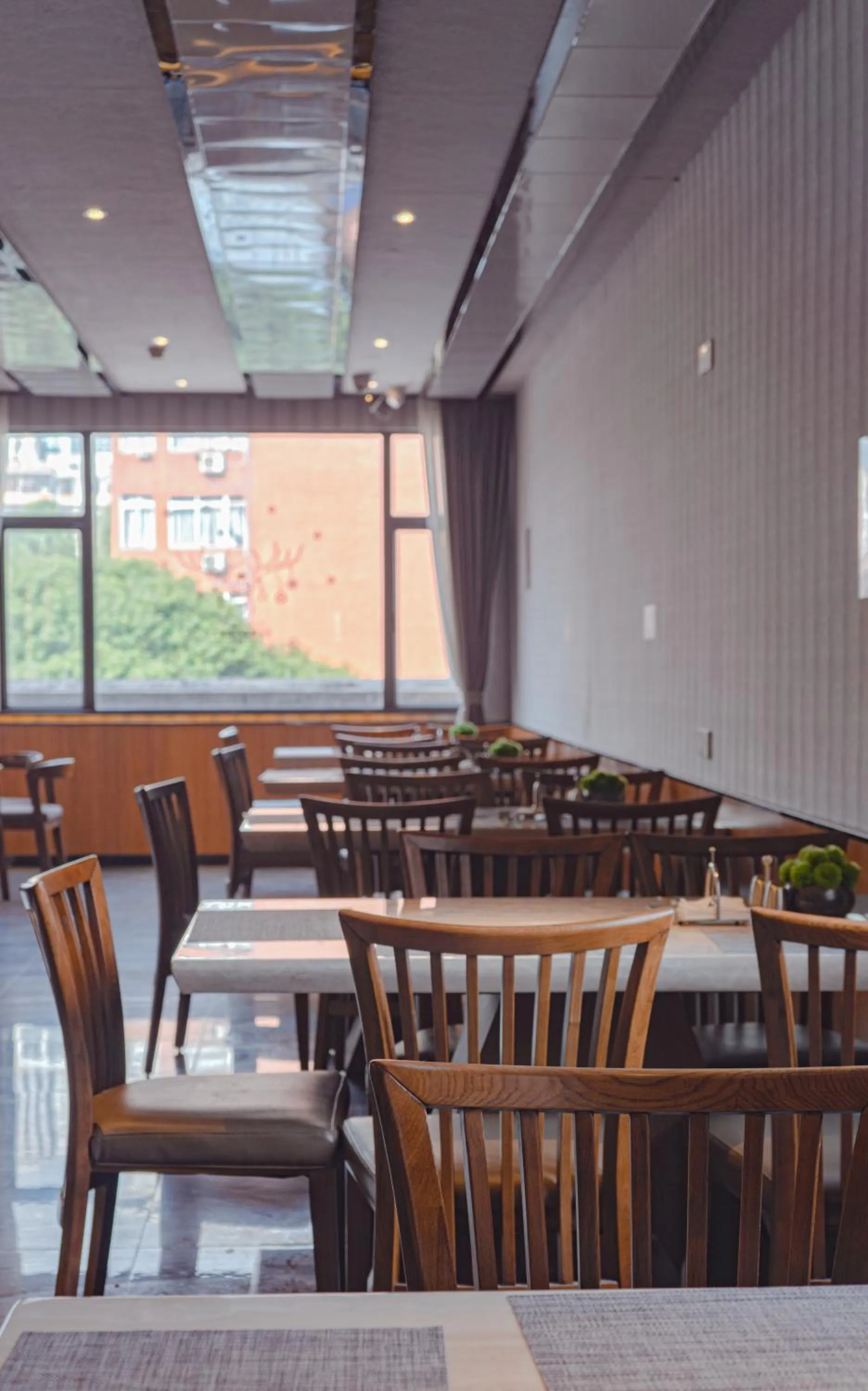 Restaurant/places to eat in Paco Hotel Tianpingjia Metro Guangzhou