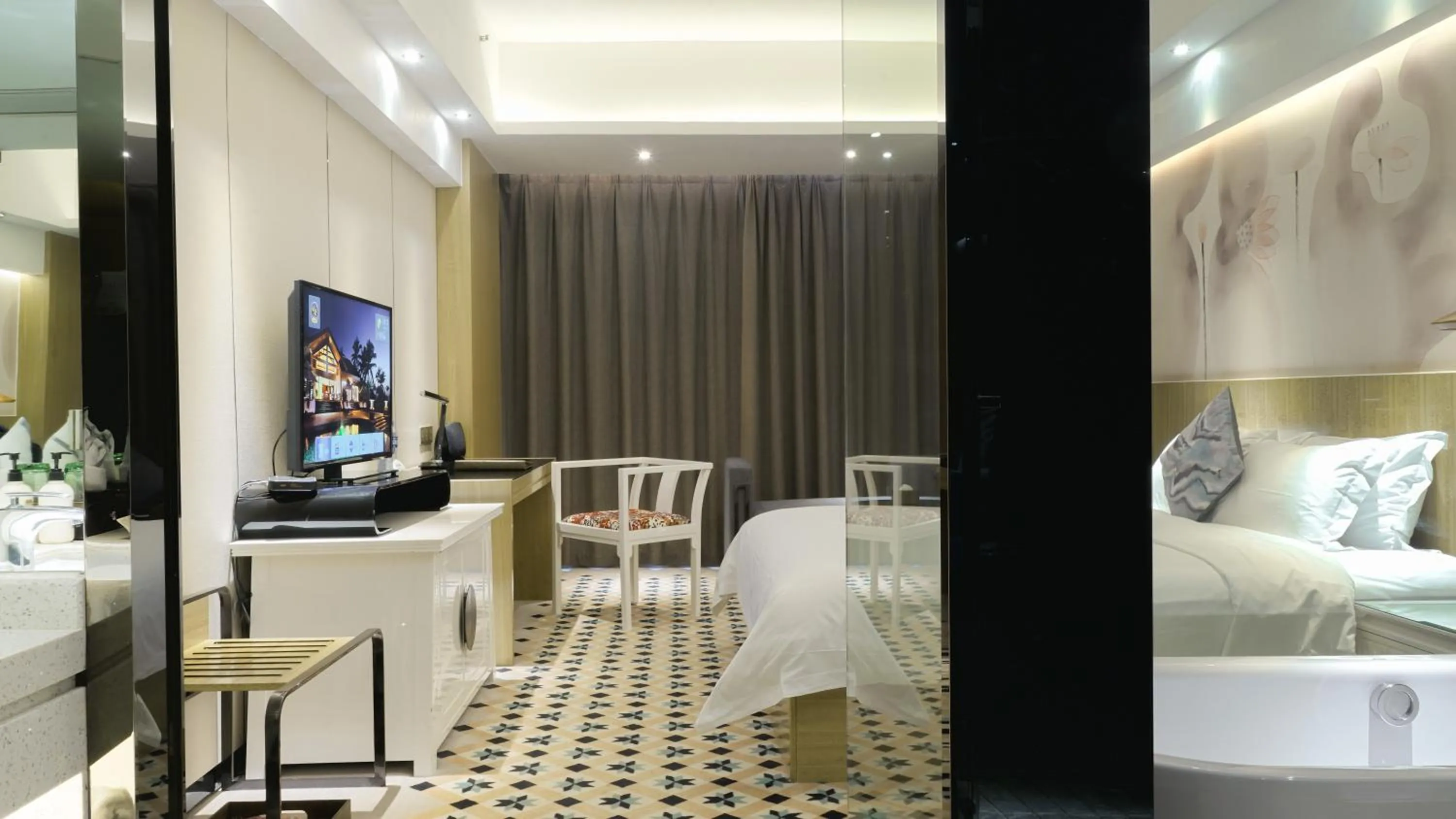 Bed in Paco Hotel Tianpingjia Metro Guangzhou