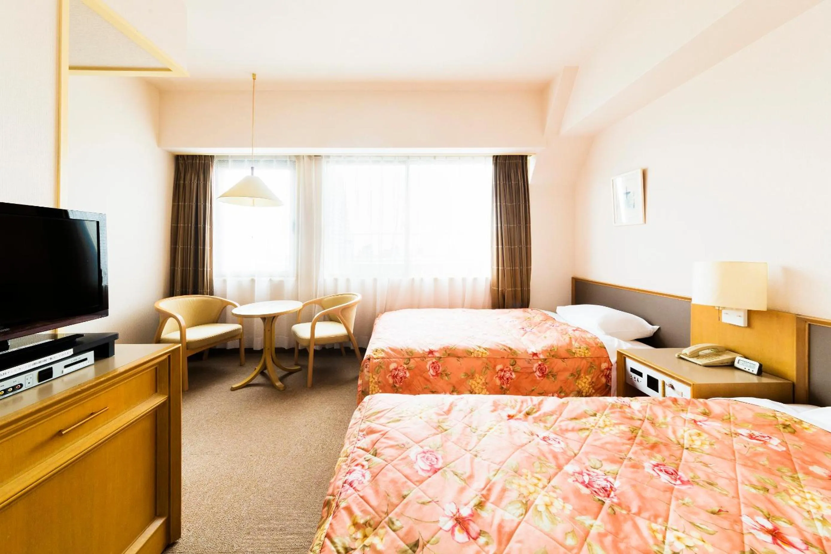 Photo of the whole room, Bed in Kansai Airport First Hotel