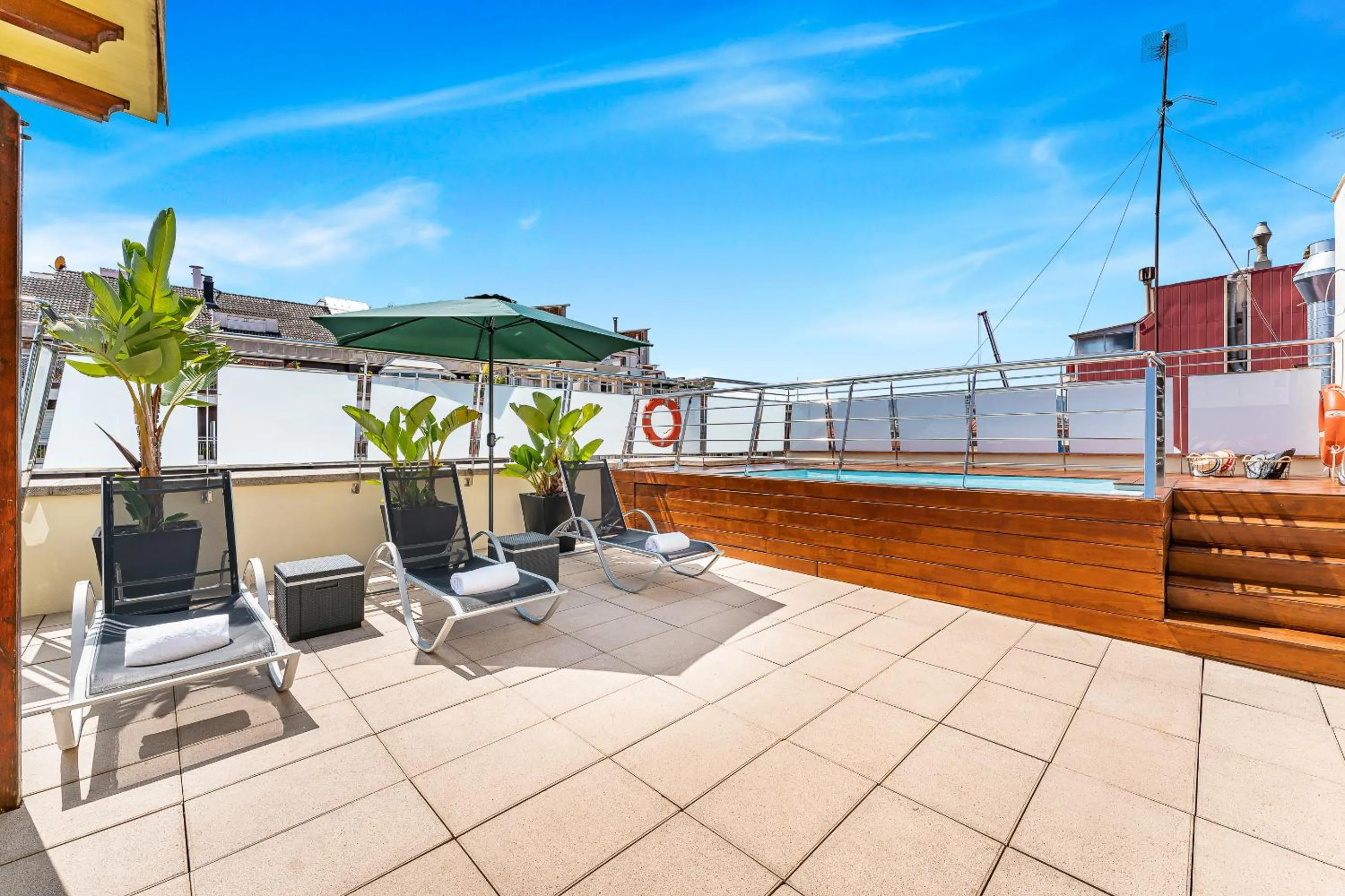 Solarium in Acacia Suite