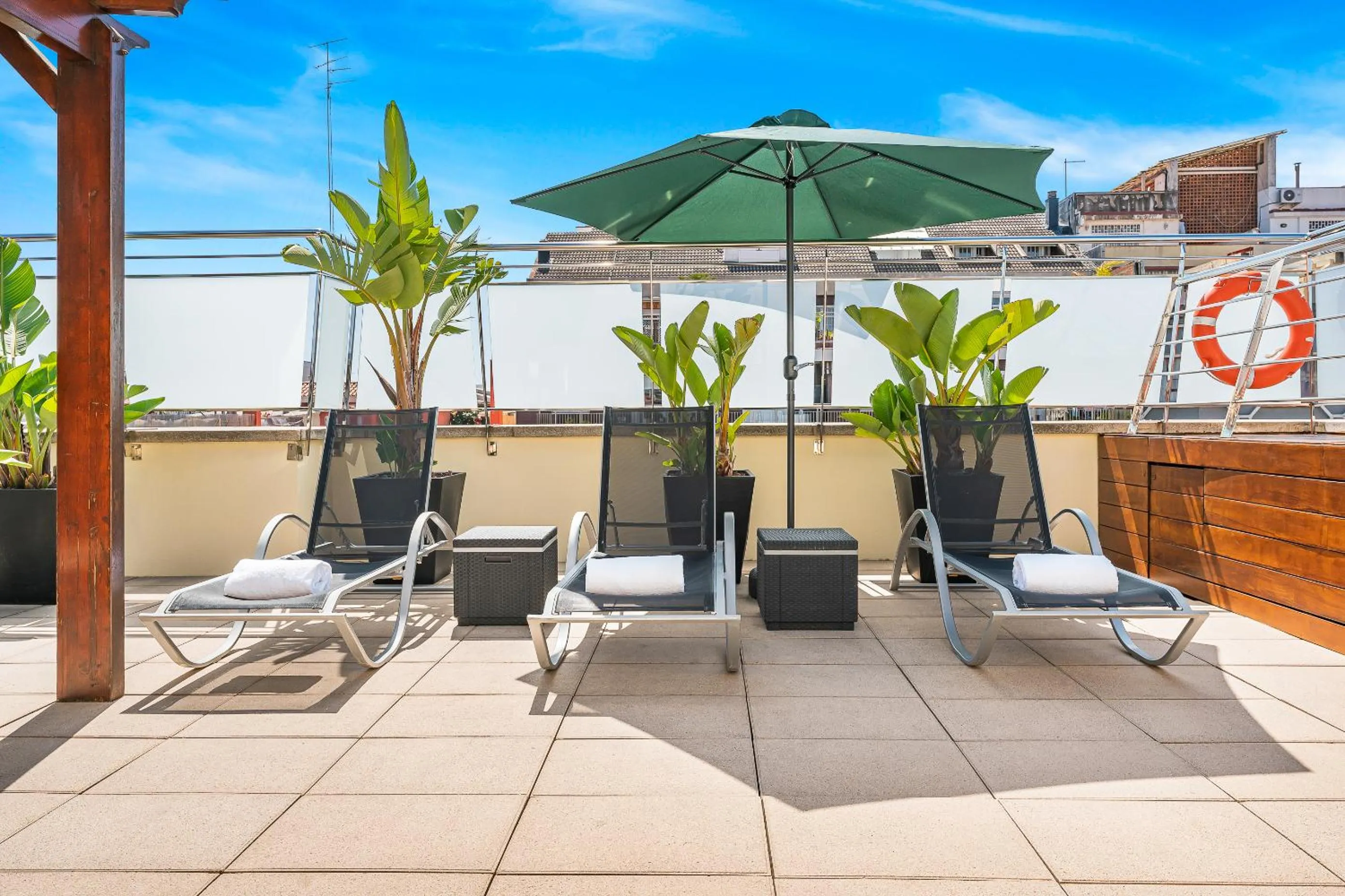 Solarium in Acacia Suite