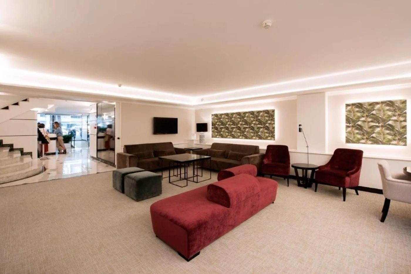 Seating area in Acacia Suite