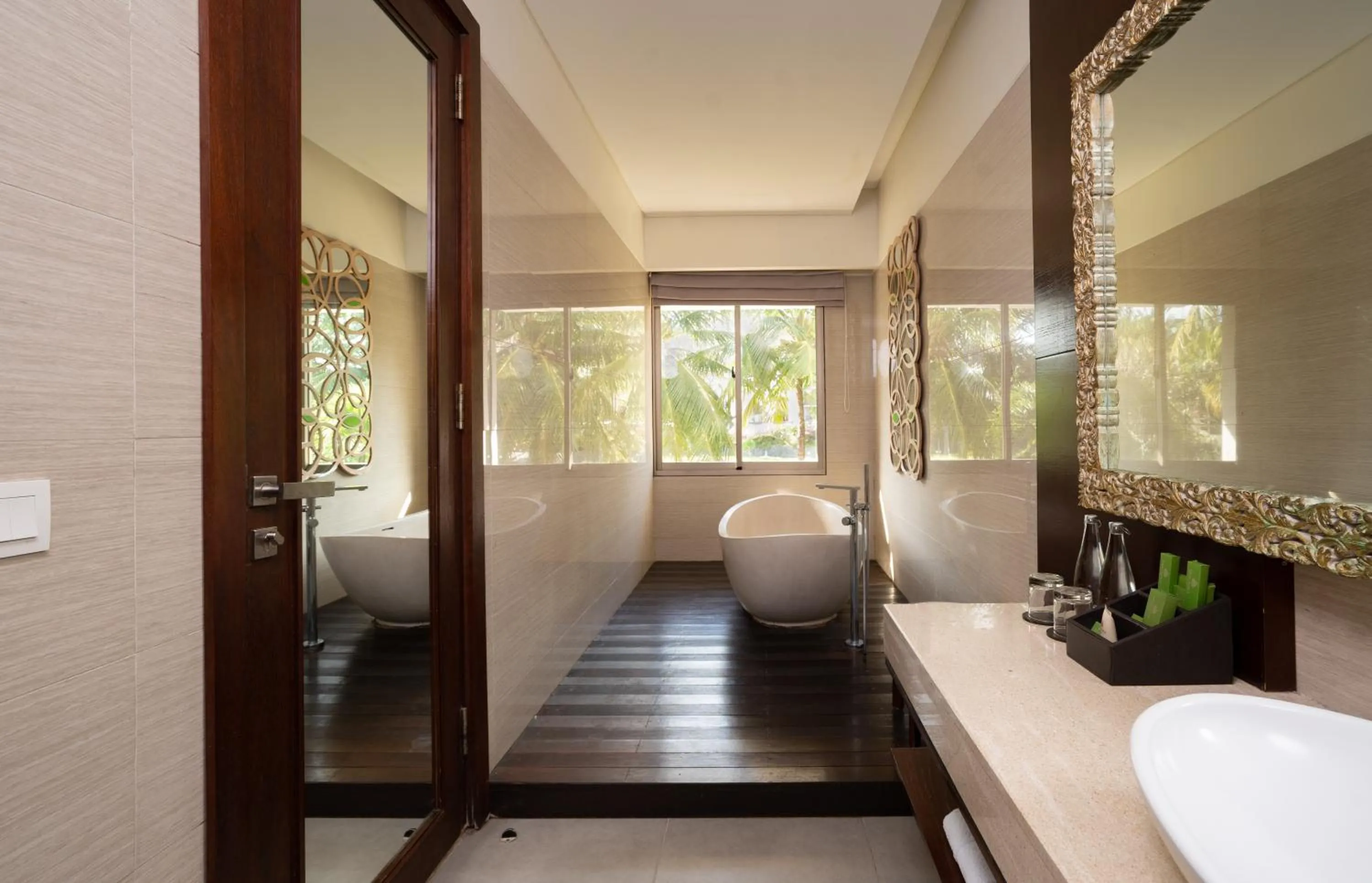 Bathroom, Bed in MERUSAKA Nusa Dua