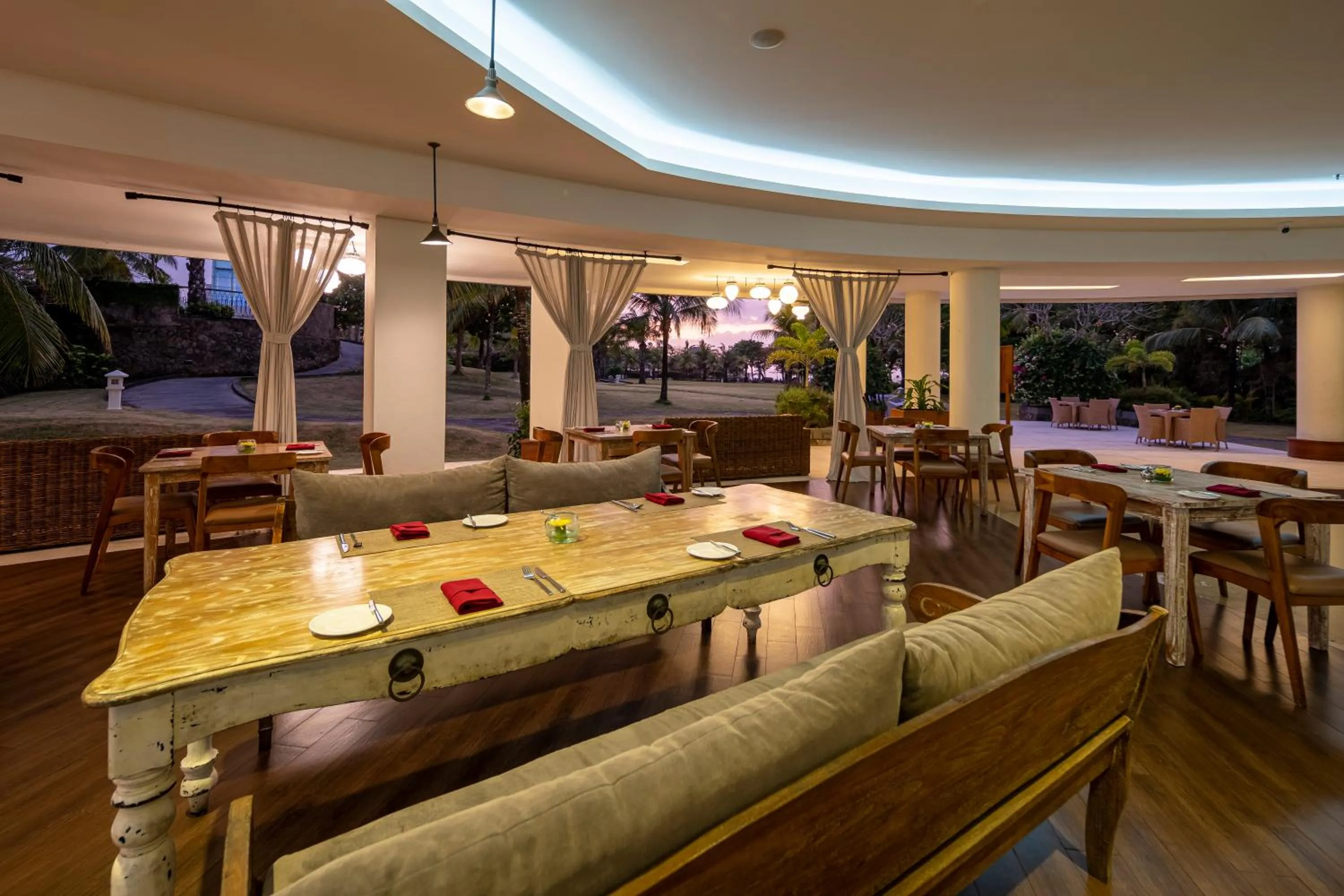 Restaurant/places to eat in MERUSAKA Nusa Dua