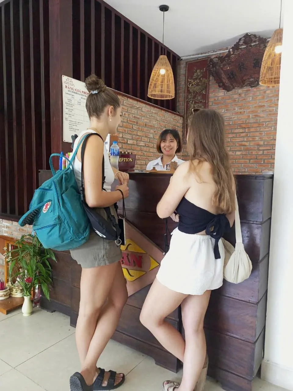 Restaurant/places to eat in B'Lan Riverside Villa