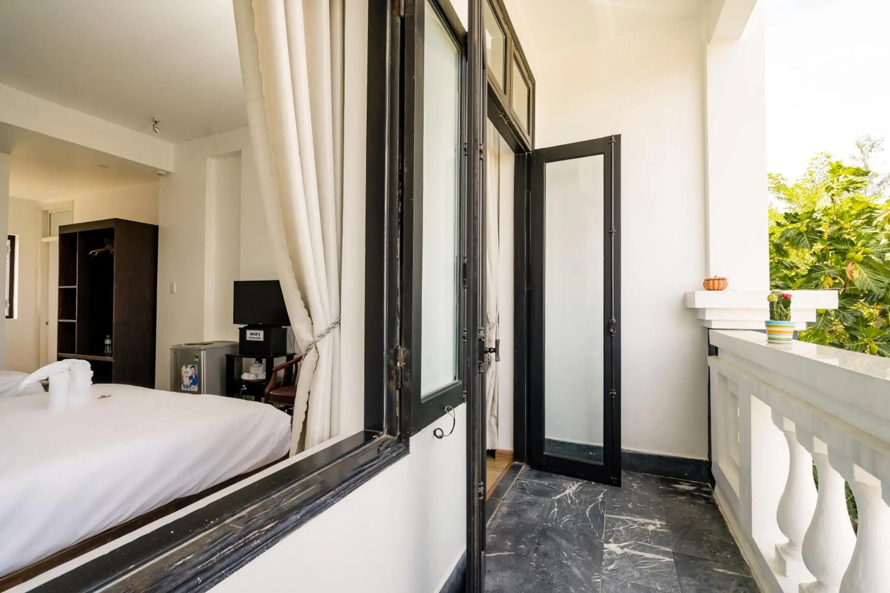 Family Room in Blue An Bang Villa Family Room in Blue An Bang Villa