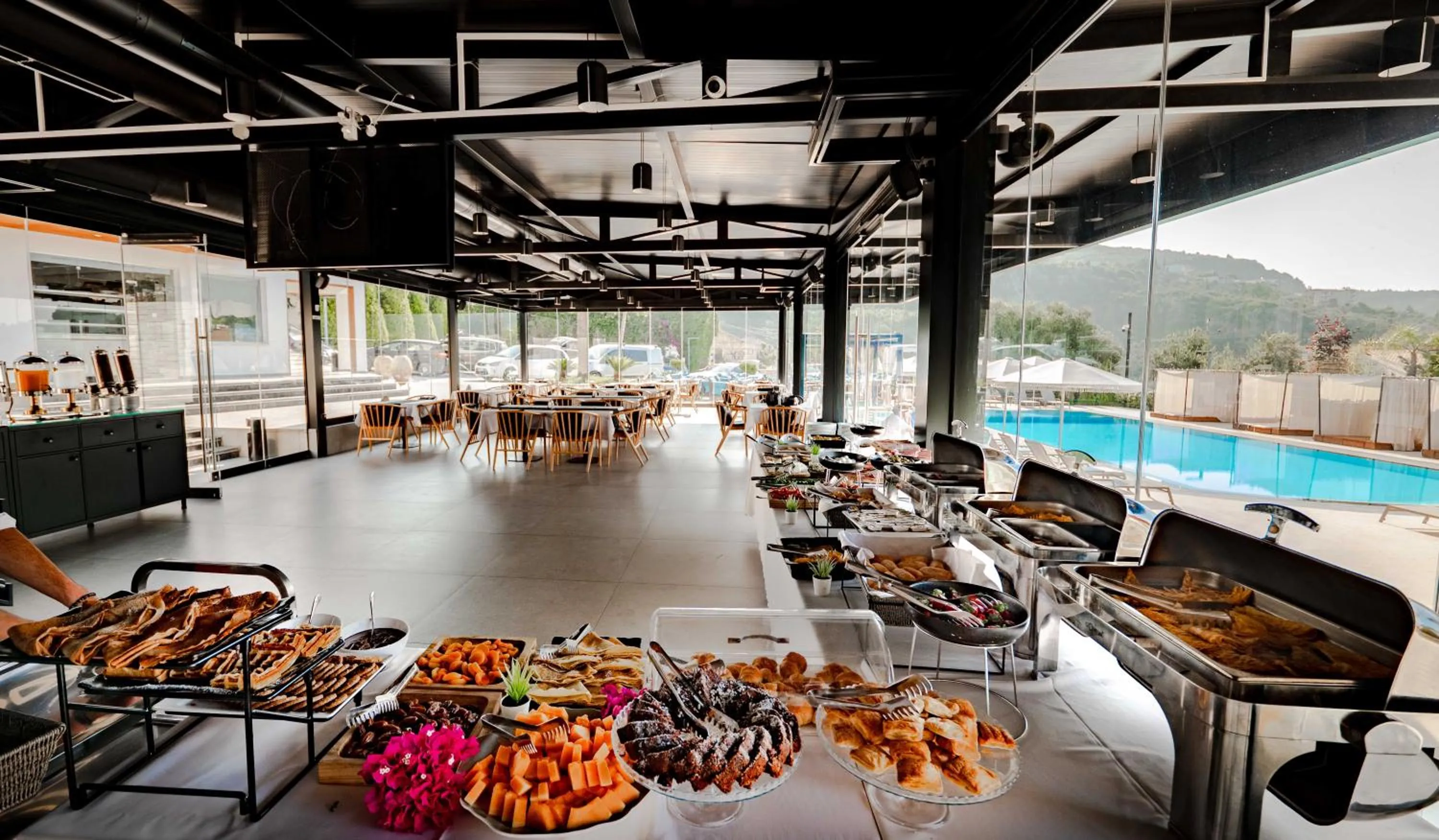 Breakfast in Blue Boutique Hotel