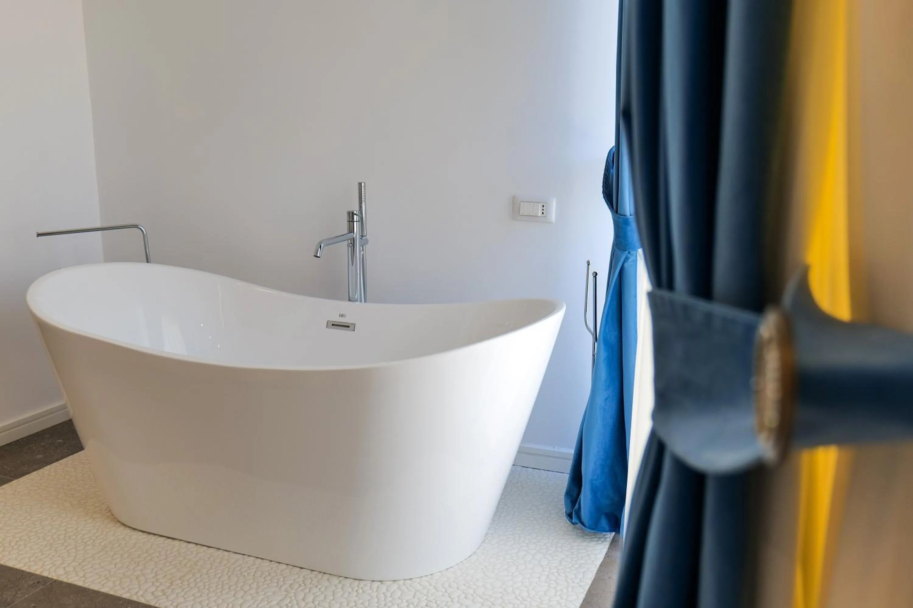 Bathroom in HH Boutique Hotel