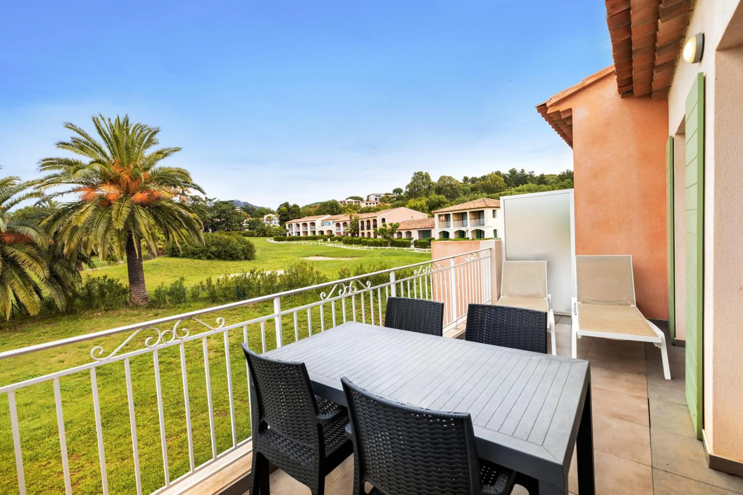 Balcony/Terrace in SOWELL RESIDENCES Les Perles du Golfe de Saint-Tropez