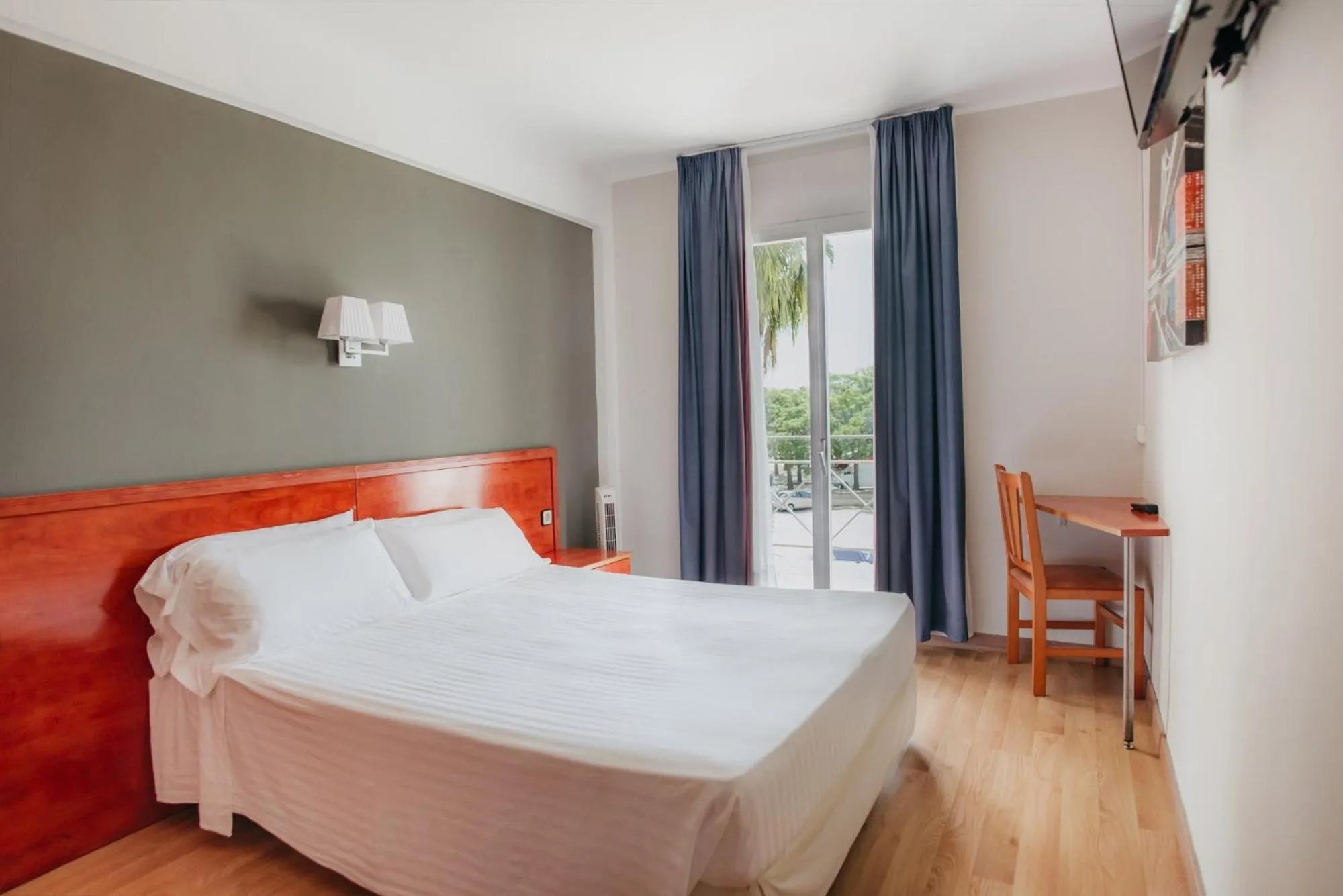 Bedroom, Bed in Marina Tossa