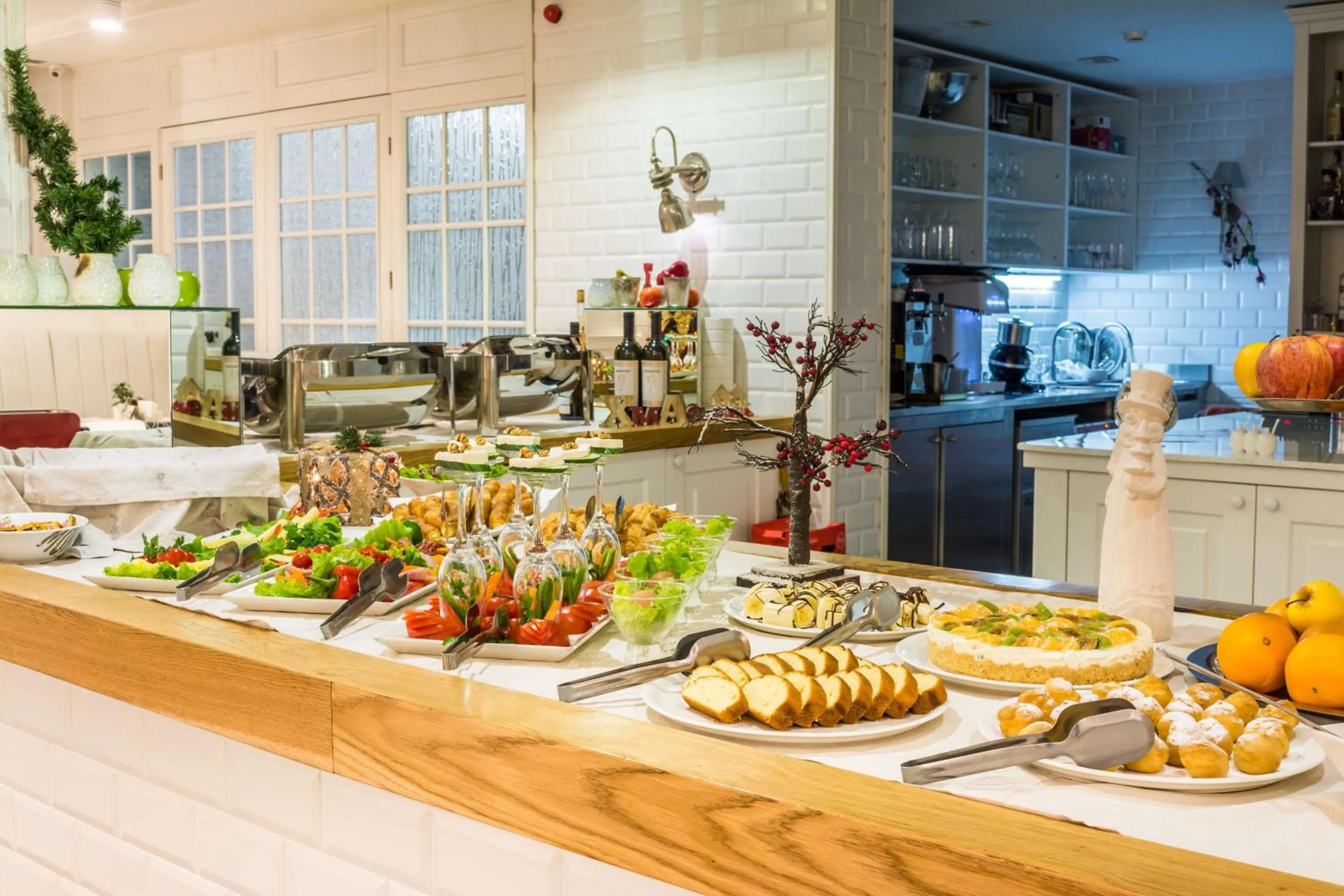 Restaurant/places to eat in Best Western Plus Olives City Hotel - Free Pool & Parking