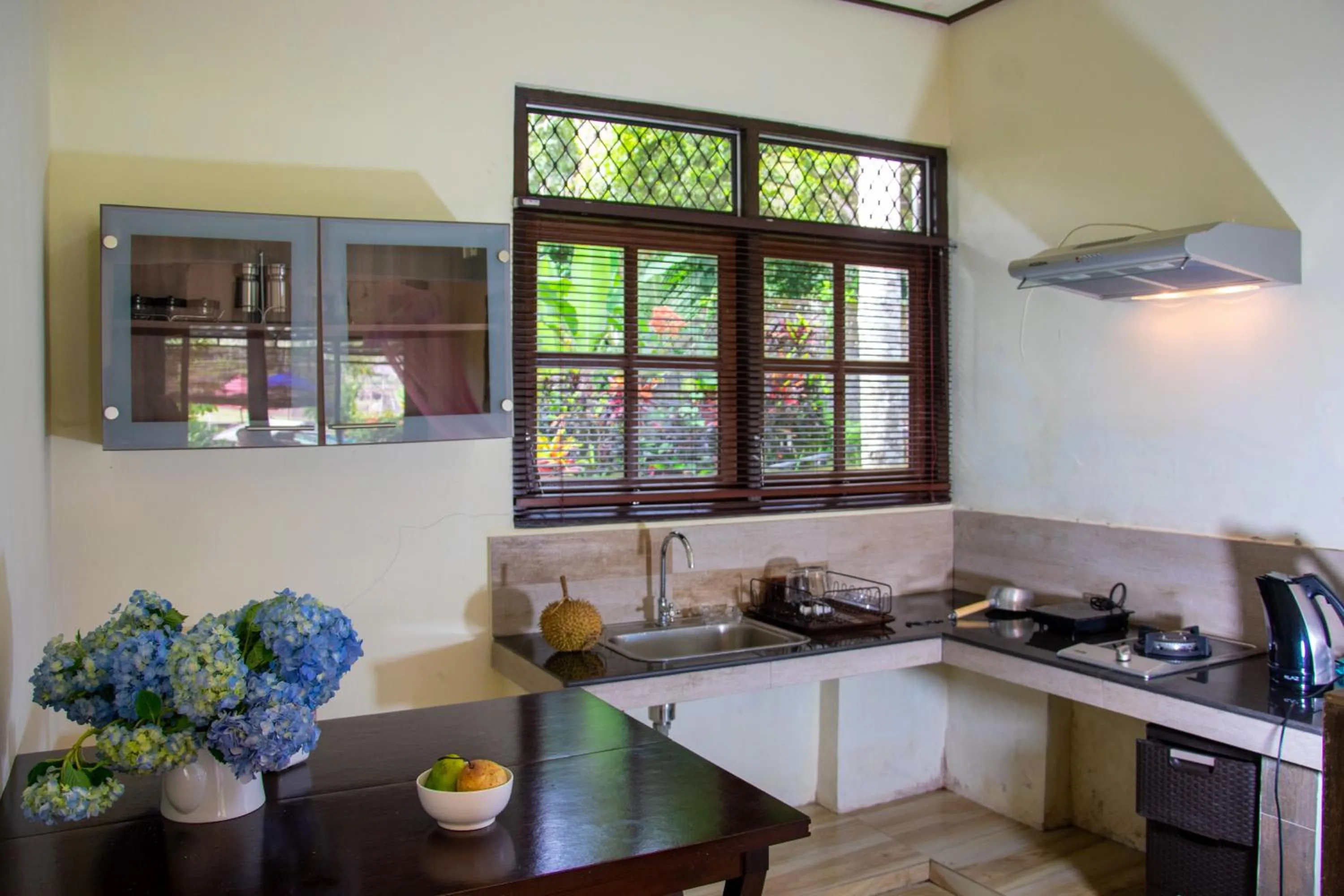 Kitchen or kitchenette in Amartya Puri Green Cottages