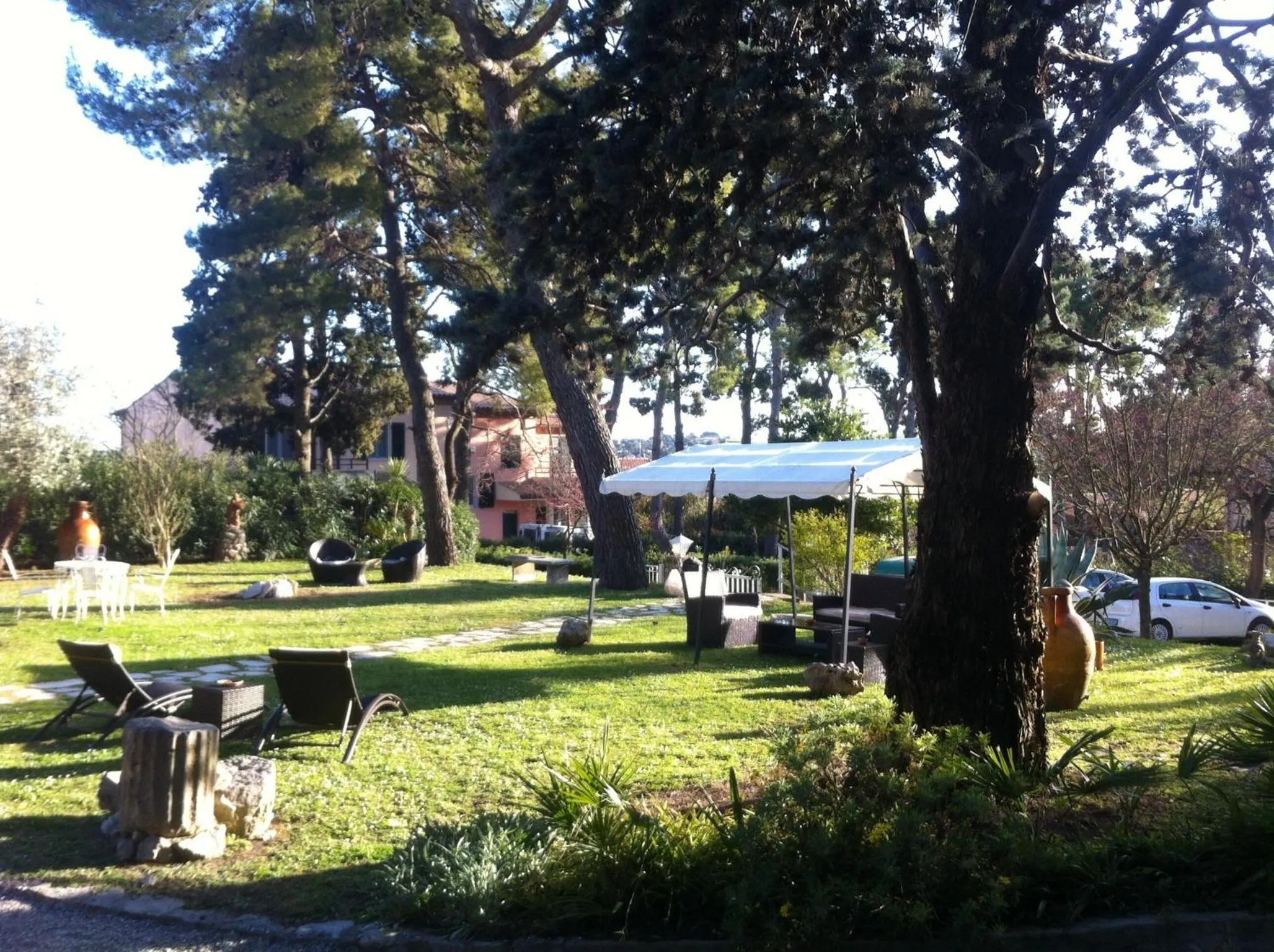 Garden in Villa Ghirardelli