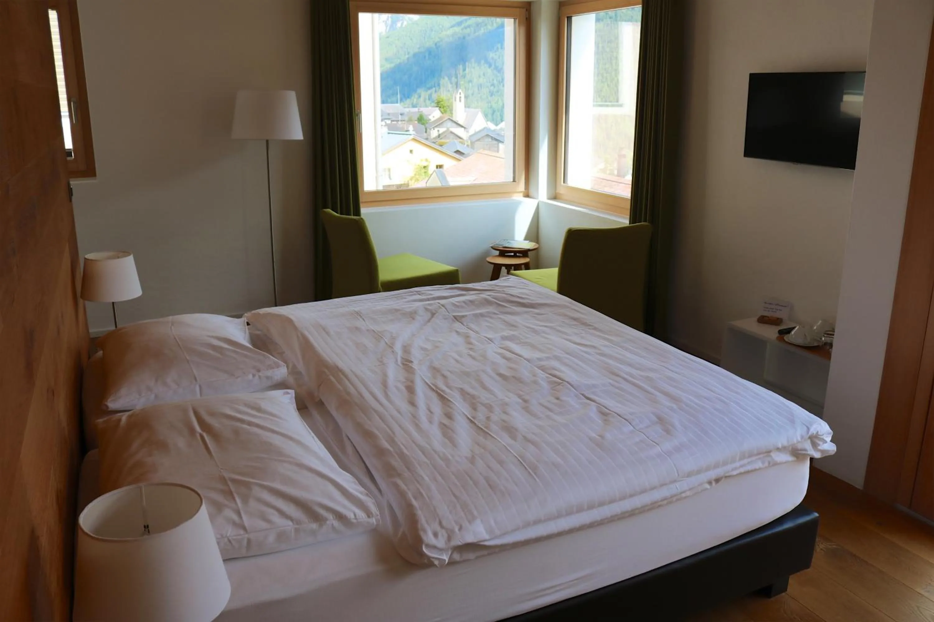 TV and multimedia, Bed in Guarda Lodge