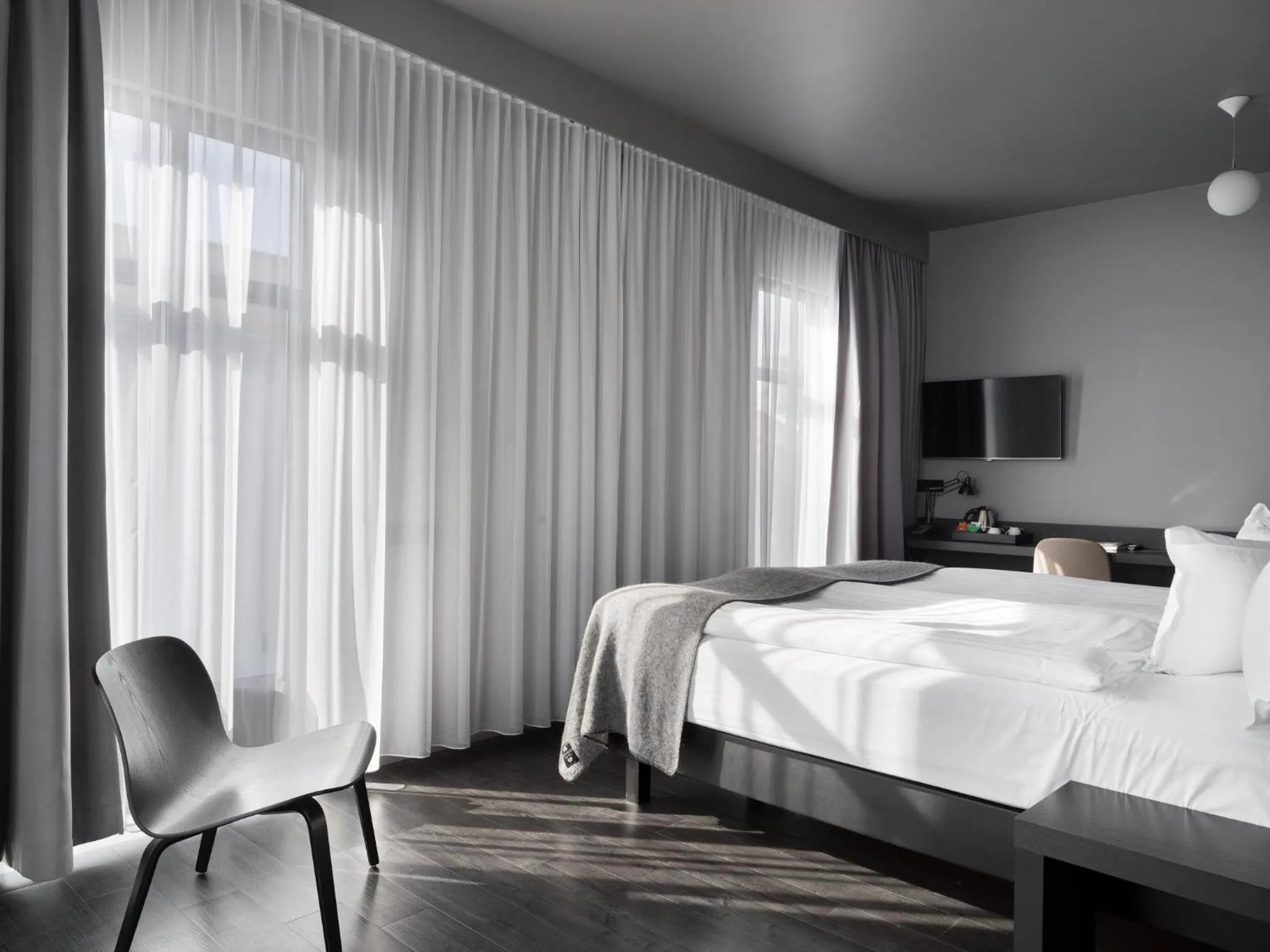 Bedroom, Bed in Skuggi Hotel by Keahotels