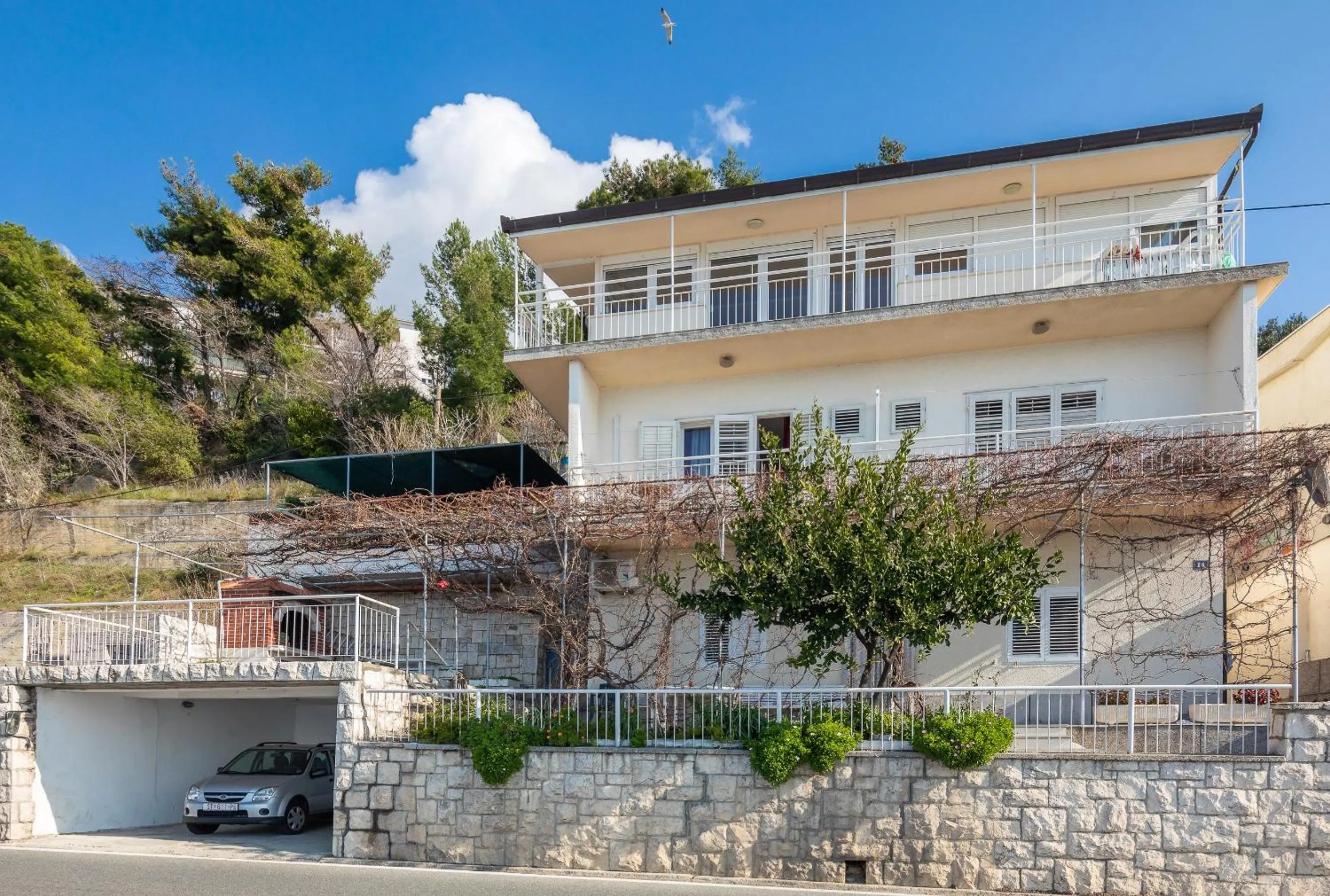 Property building in Seaside Apartment Blue