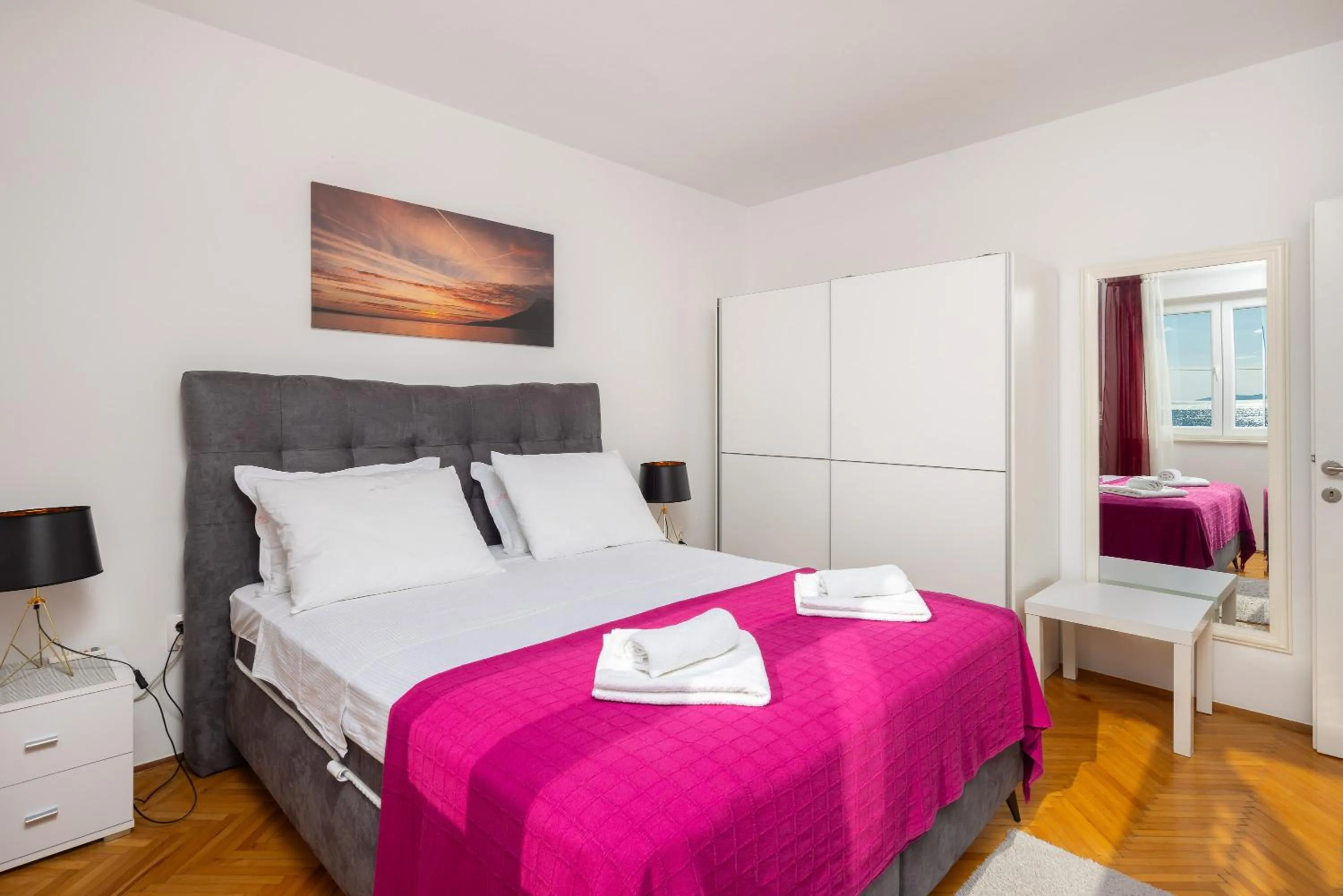 Photo of the whole room, Bed in Seaside Apartment Blue