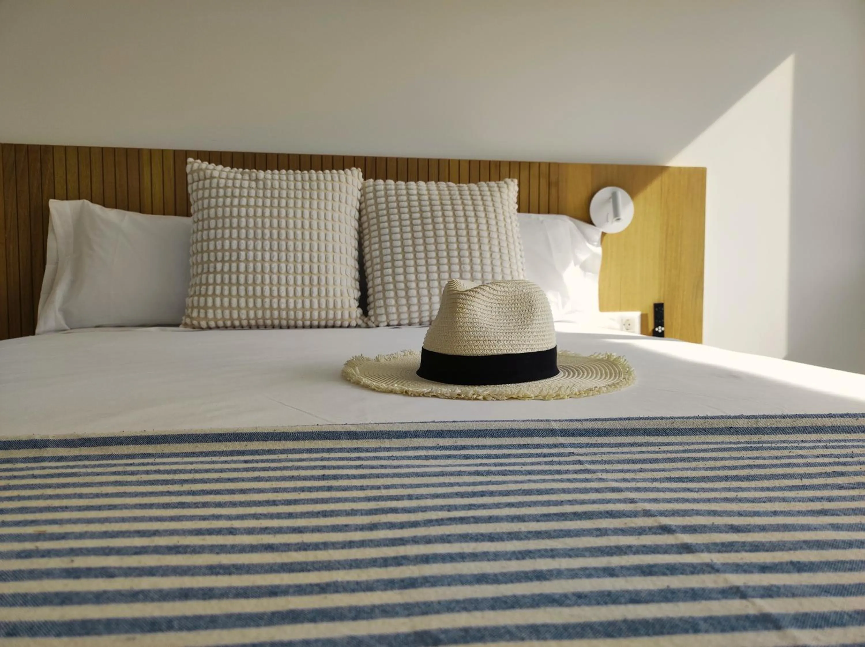 Bed in MYO Barcelona Hotel & Apartments