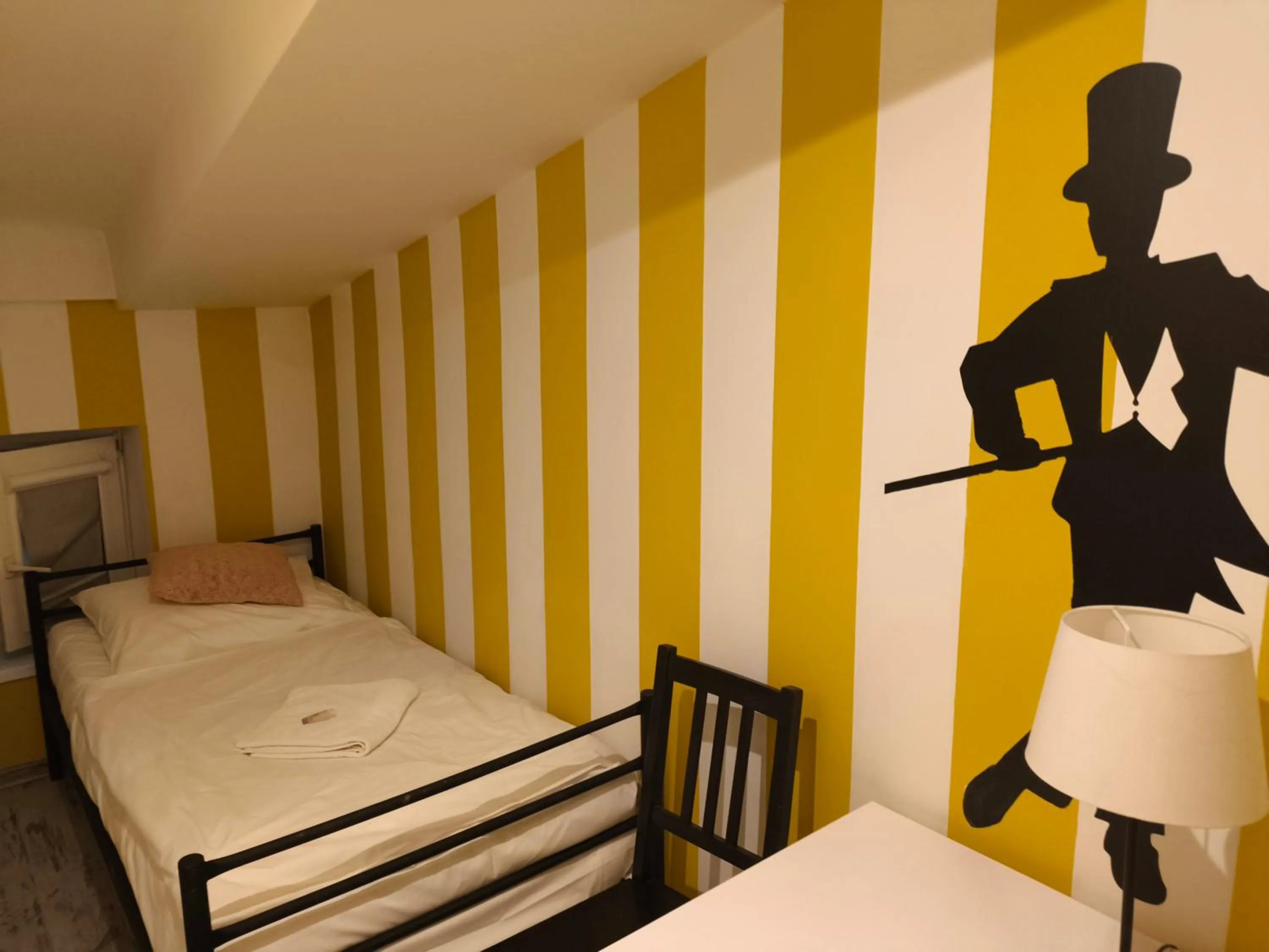 Bedroom, Bed in AB Hostel