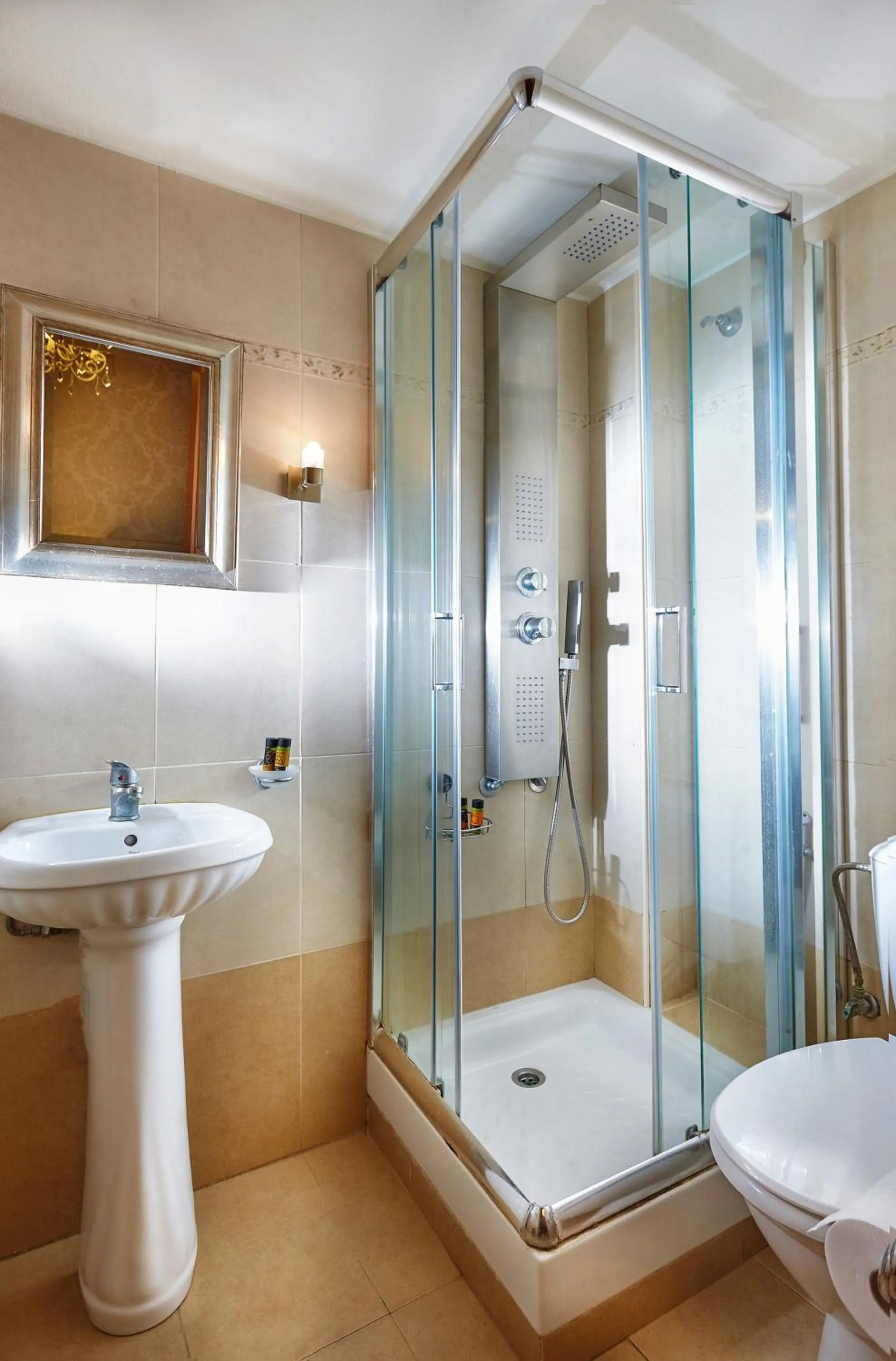 Shower in Archontiko Old Town Suites