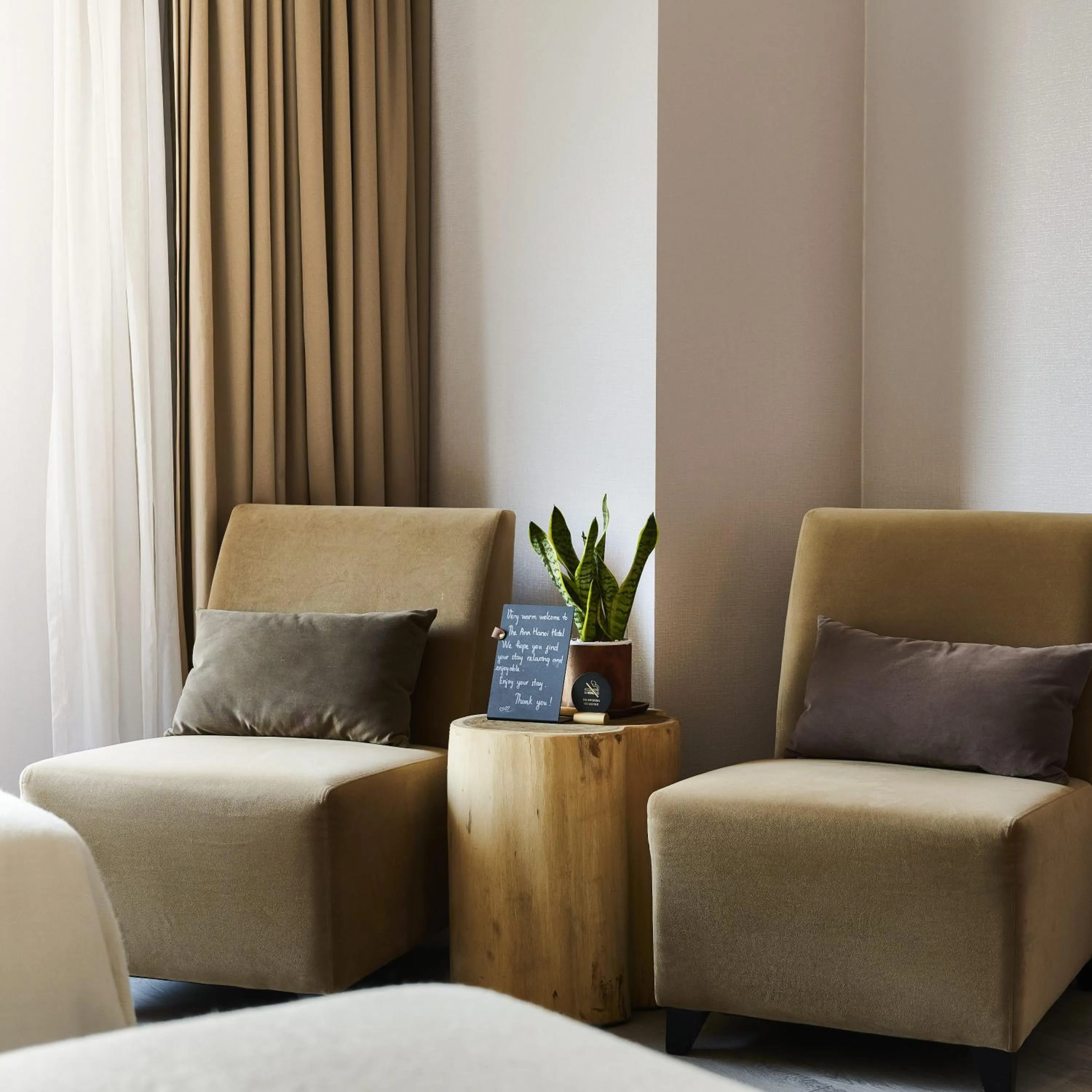 Seating area in The Ann Hanoi Hotel & Spa