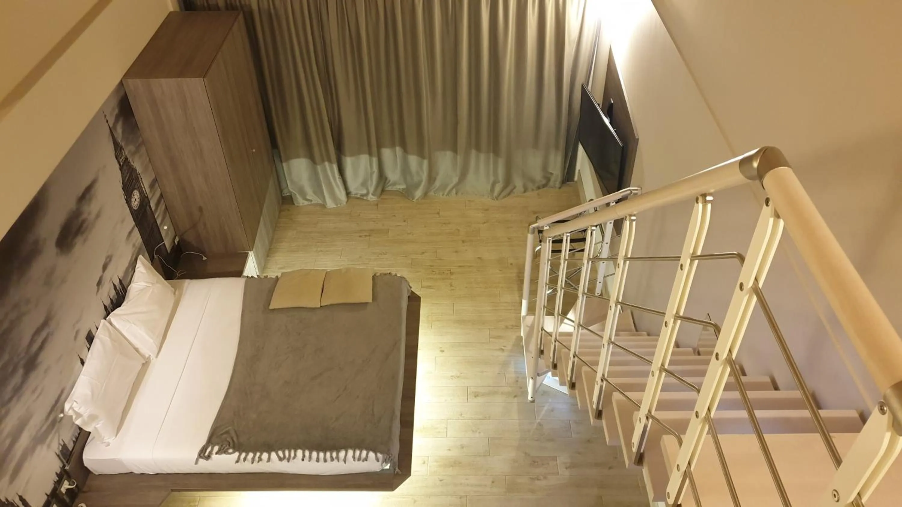 Photo of the whole room in Hotel Seven Rooms