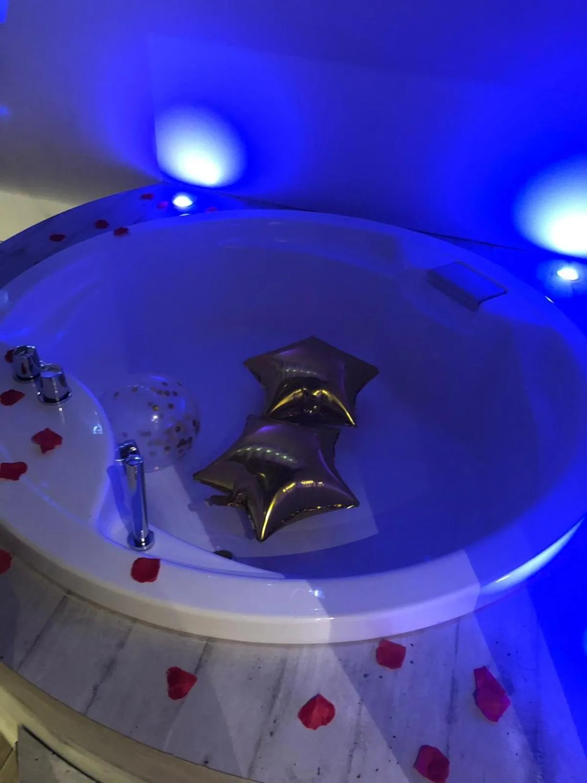 Bath in Hotel Seven Rooms