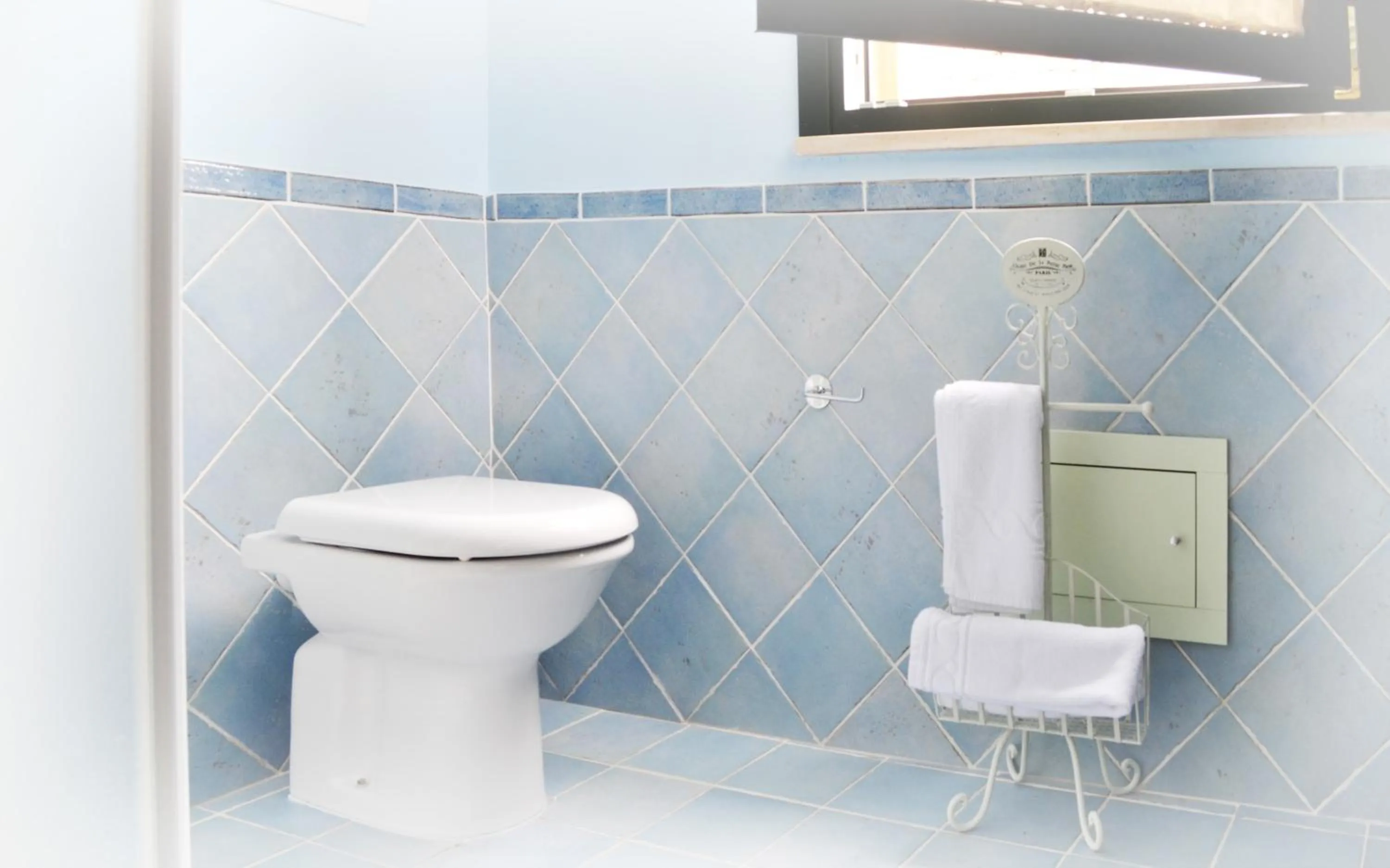 Shower in Villa Lavinia