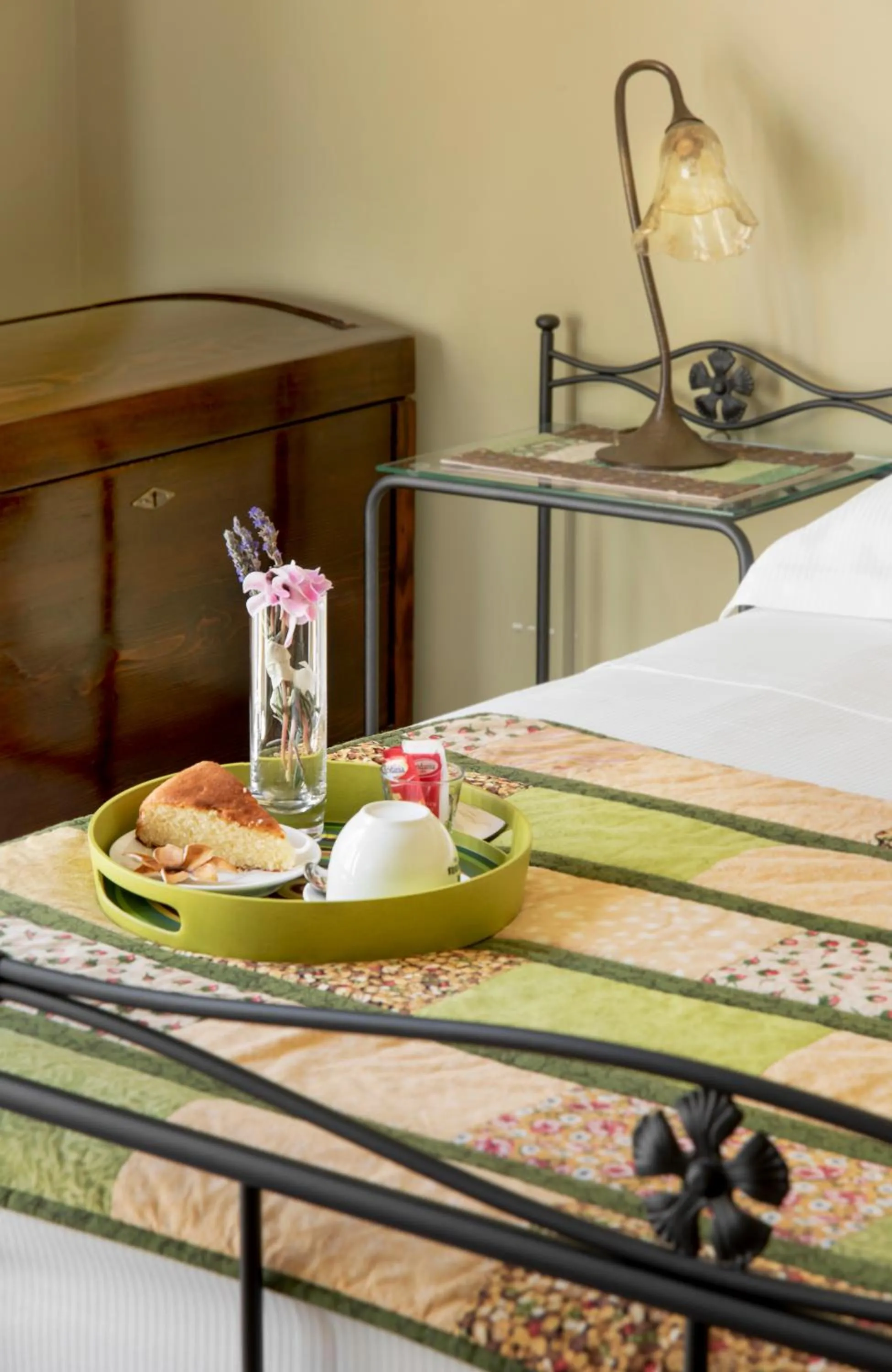 Decorative detail, Bed in Villa Lavinia