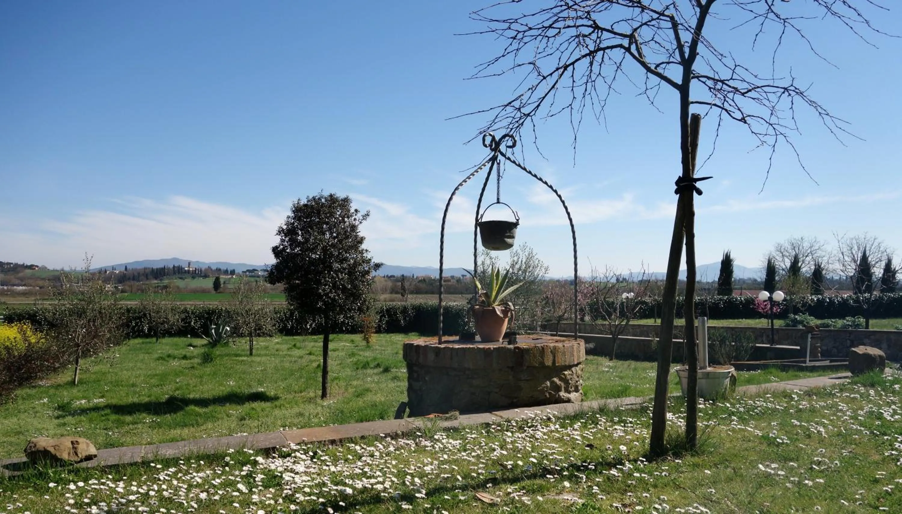 Garden in Casa Aloe B&B
