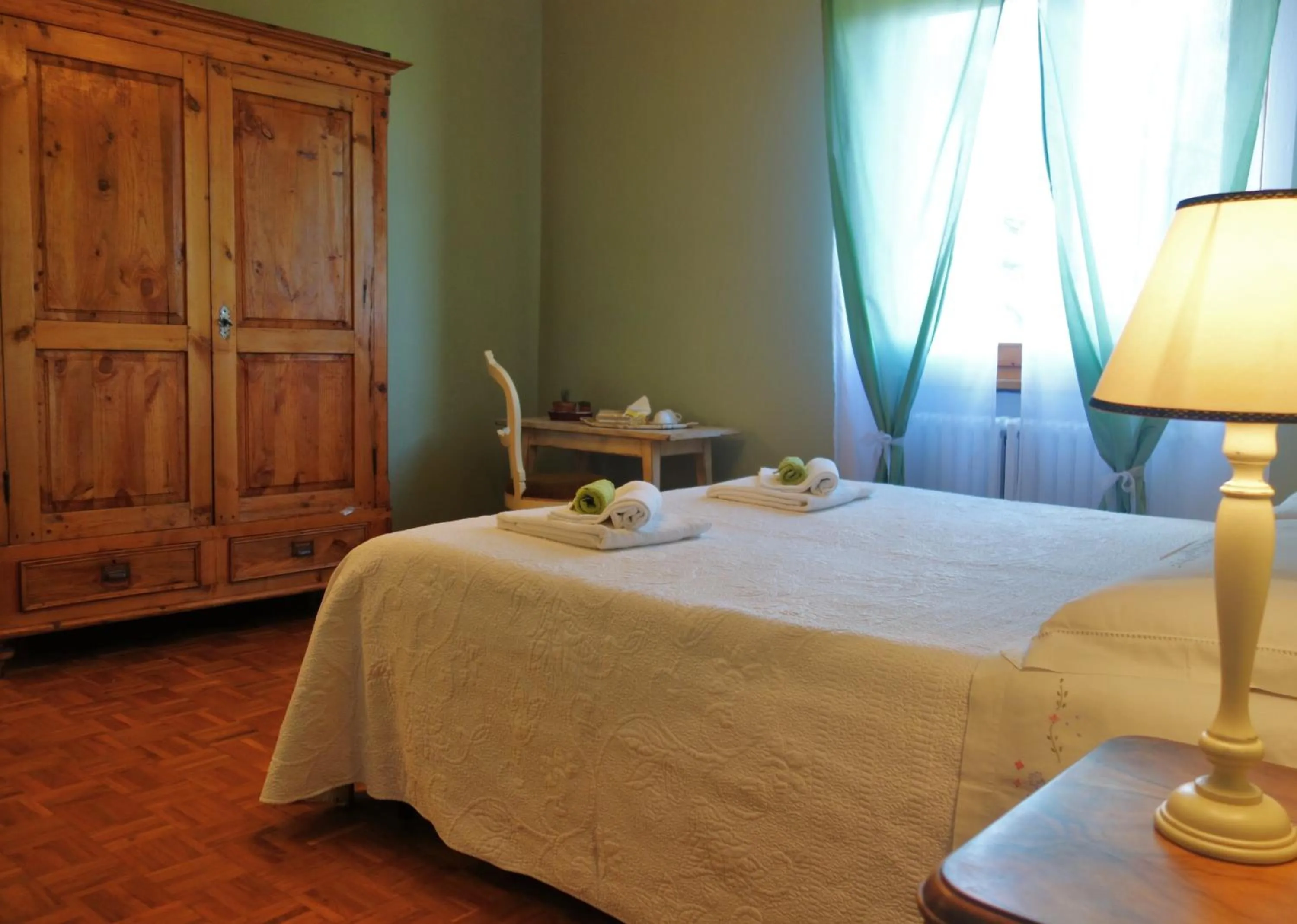 Photo of the whole room, Bed in Casa Aloe B&B