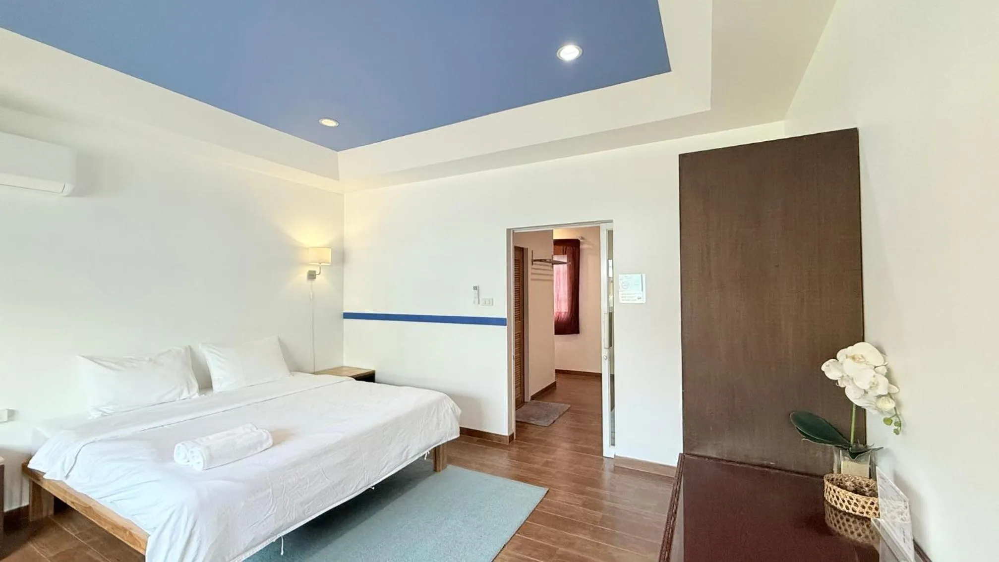 Bed in Issara House Bangkok