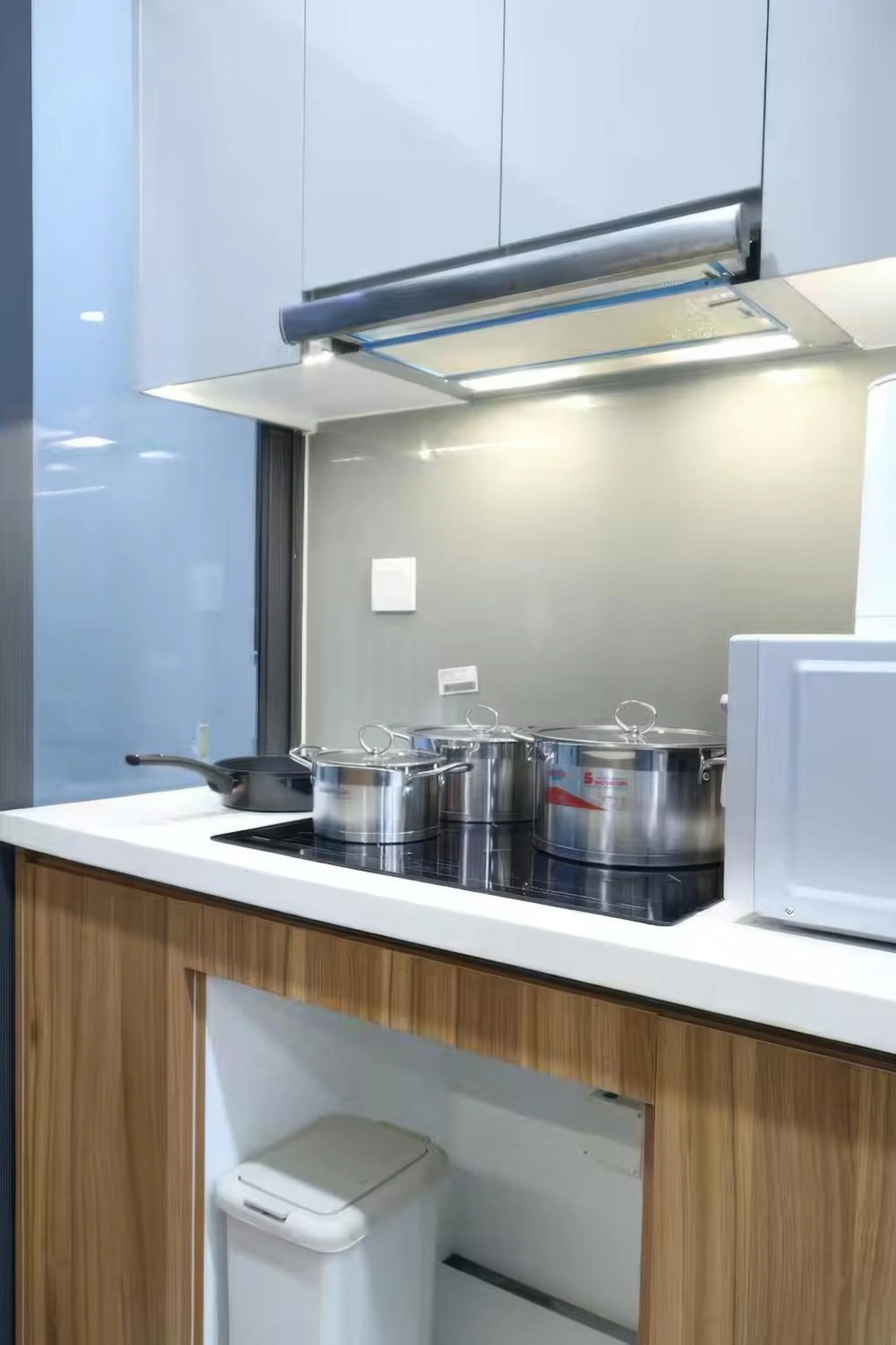 Kitchen or kitchenette in Eco Green Saigon - Free Gym & Netflix & Pool