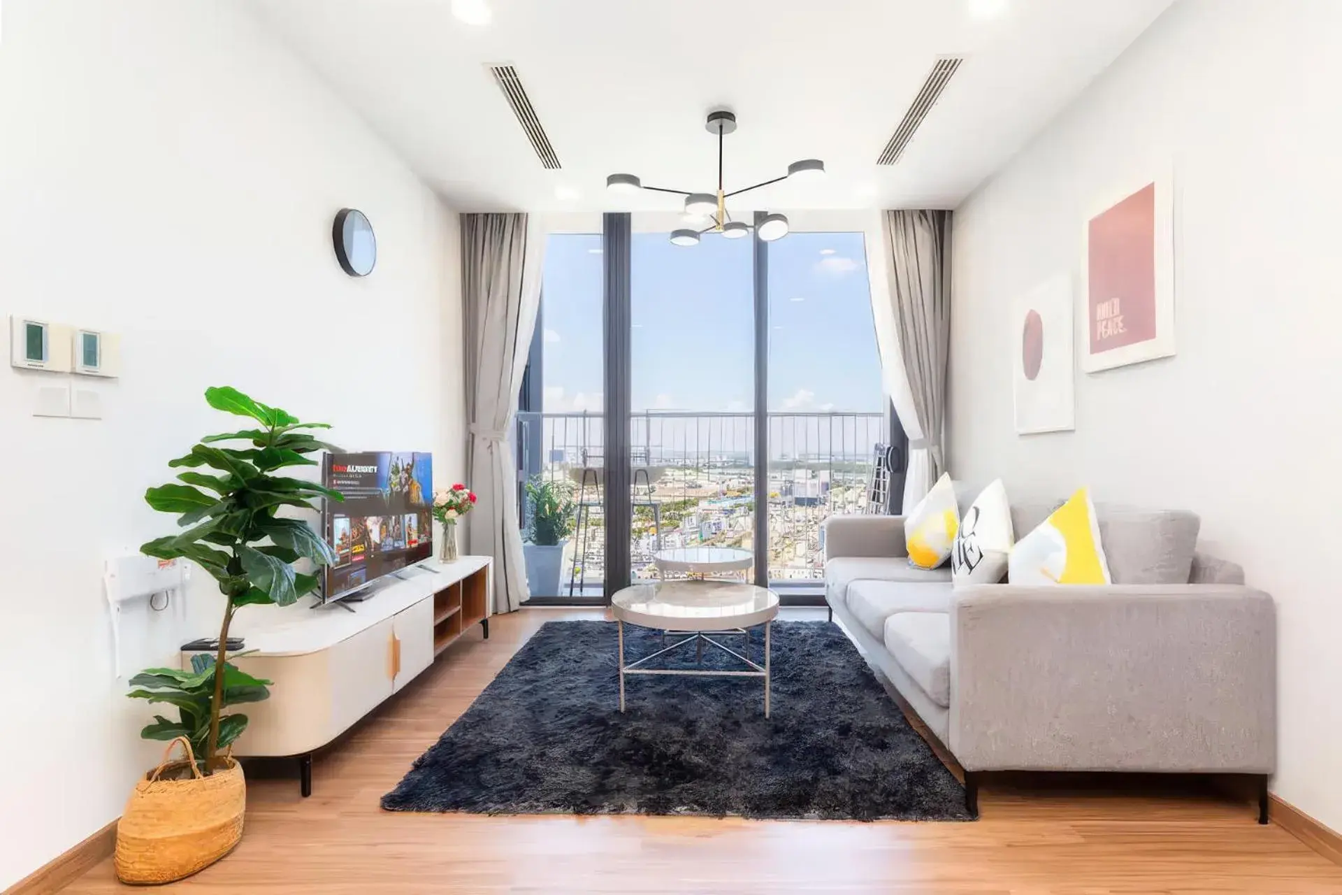 Three-Bedroom Apartment in Eco Green Saigon - Free Gym & Netflix & Pool Three-Bedroom Apartment in Eco Green Saigon - Free Gym & Netflix & Pool