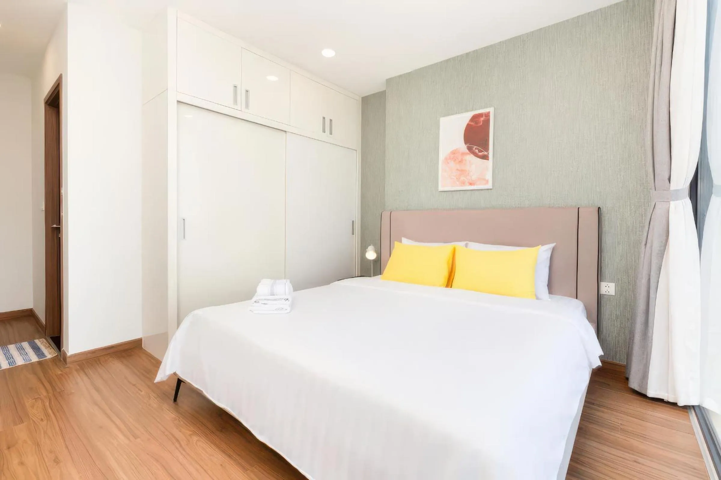 Bed in Eco Green Saigon - Free Gym & Netflix & Pool