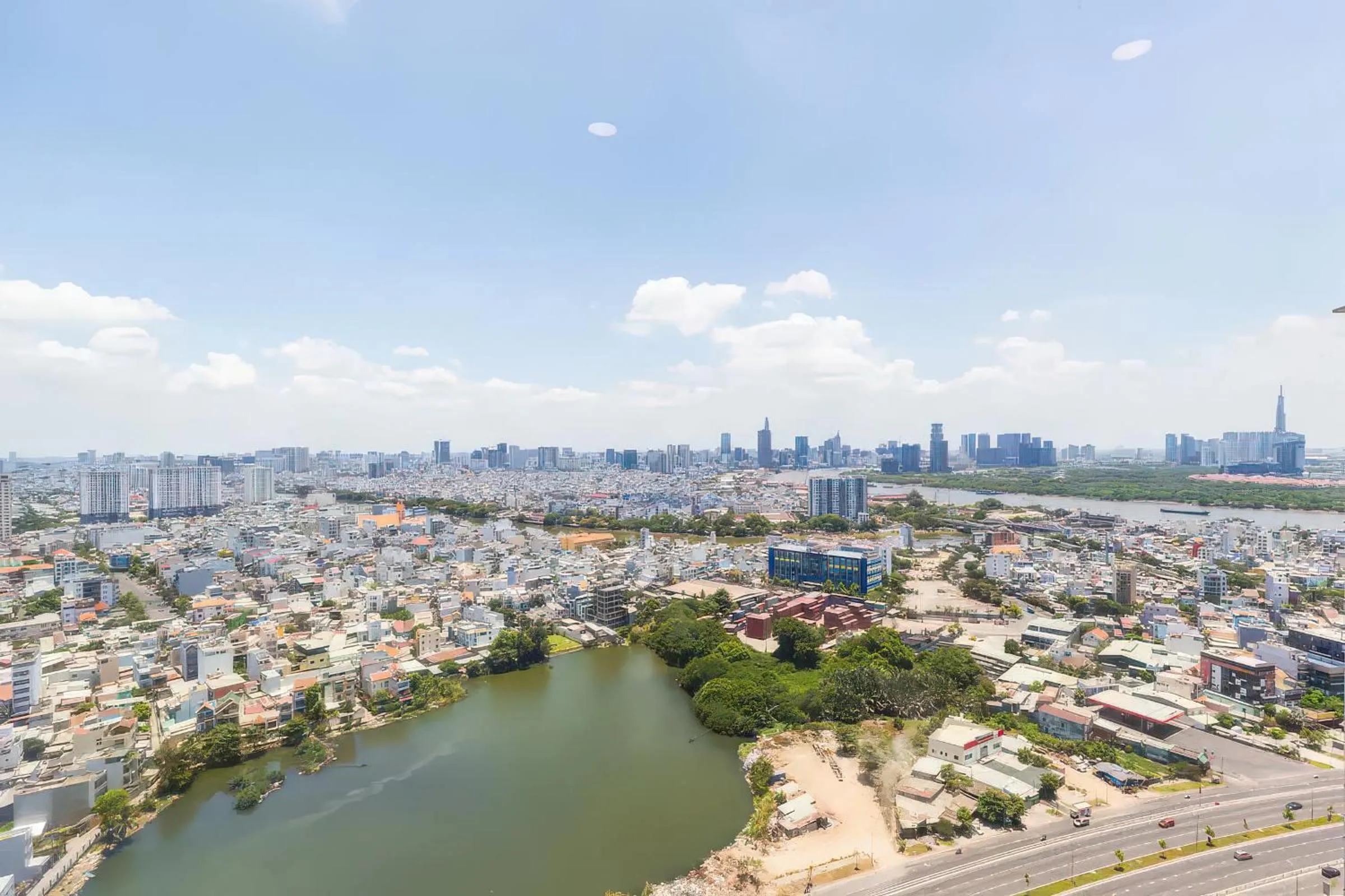 Day in Eco Green Saigon - Free Gym & Netflix & Pool