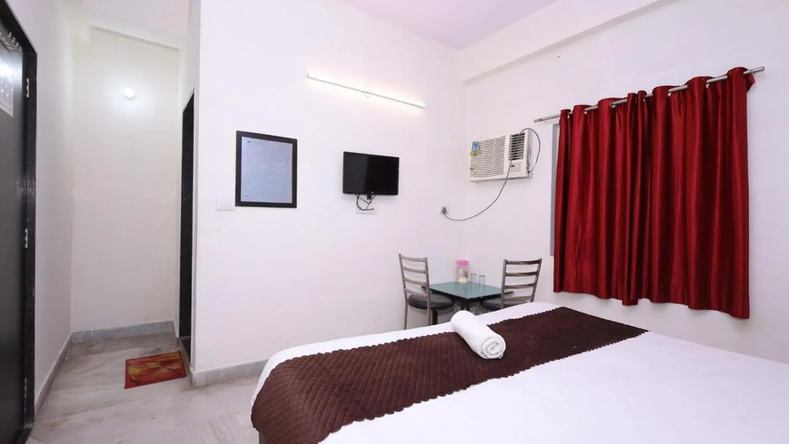 Hotel Novo Agra - 1 Km From Taj Mahal