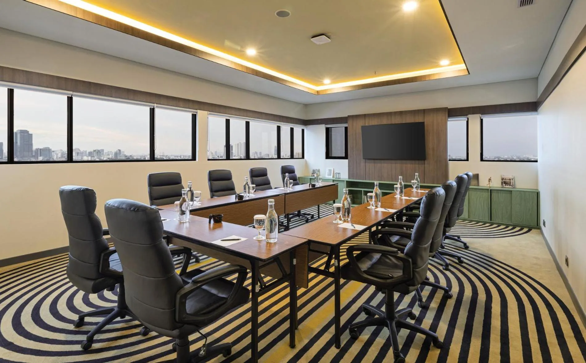 Meeting/conference room in ARTOTEL Hub Simpang Temu Jakarta