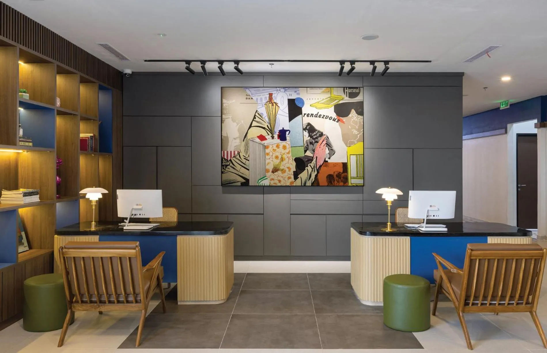 Lobby or reception in ARTOTEL Hub Simpang Temu Jakarta