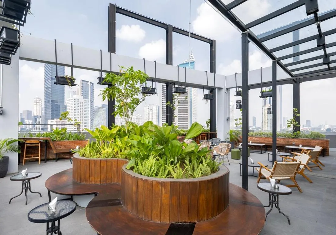 Restaurant/places to eat in ARTOTEL Hub Simpang Temu Jakarta