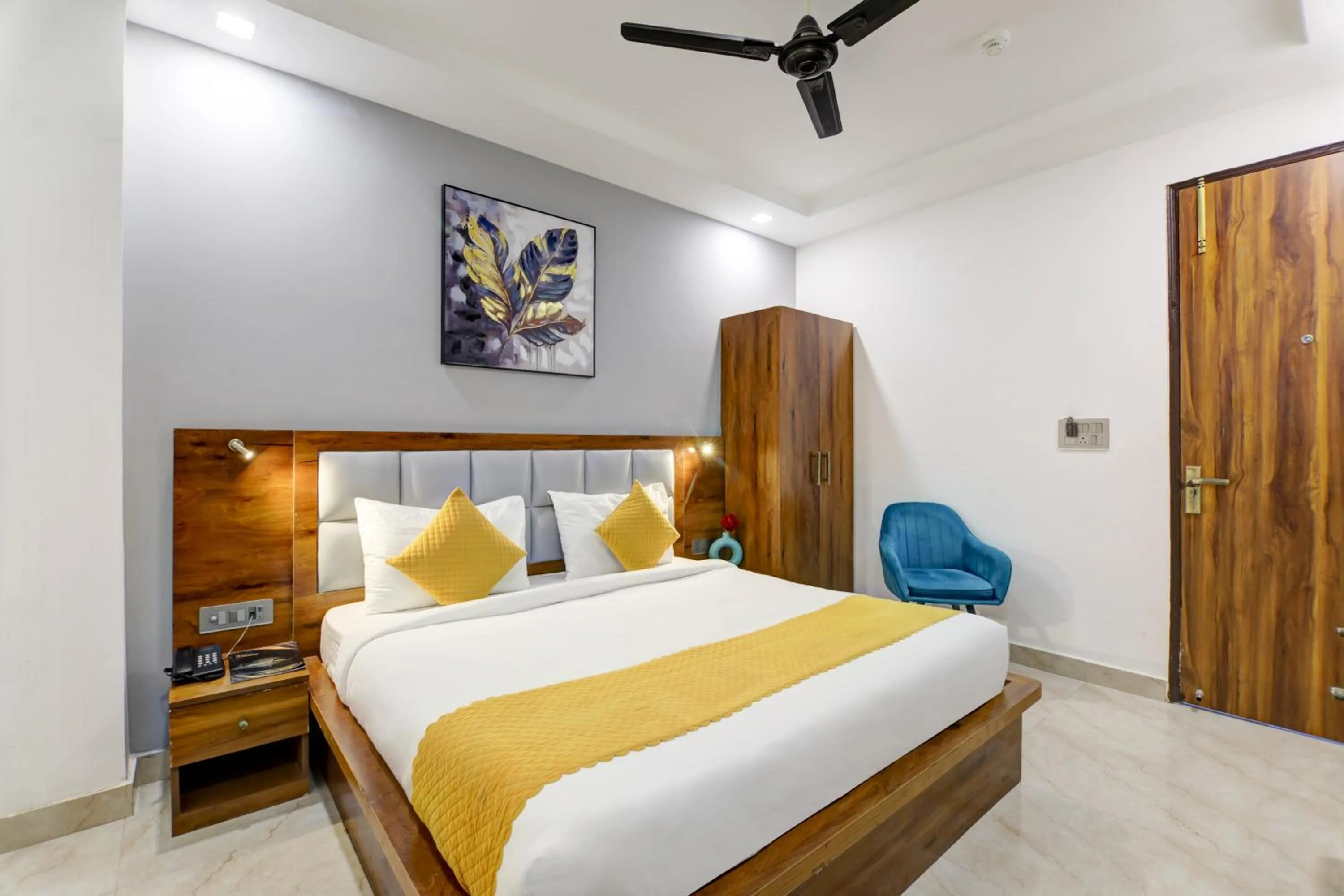 Bed in Status By Hotel The Emporio