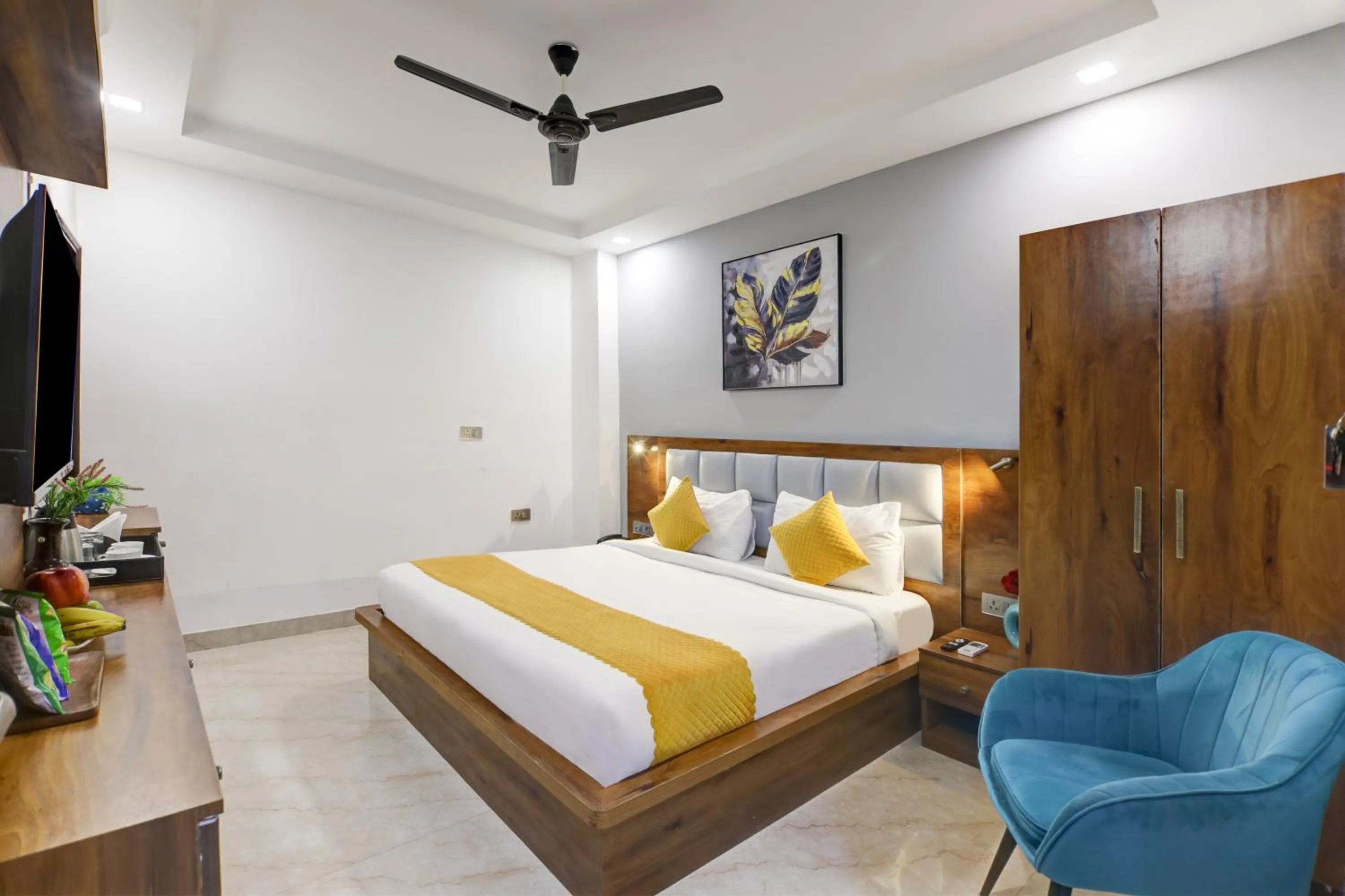 Bed in Status By Hotel The Emporio