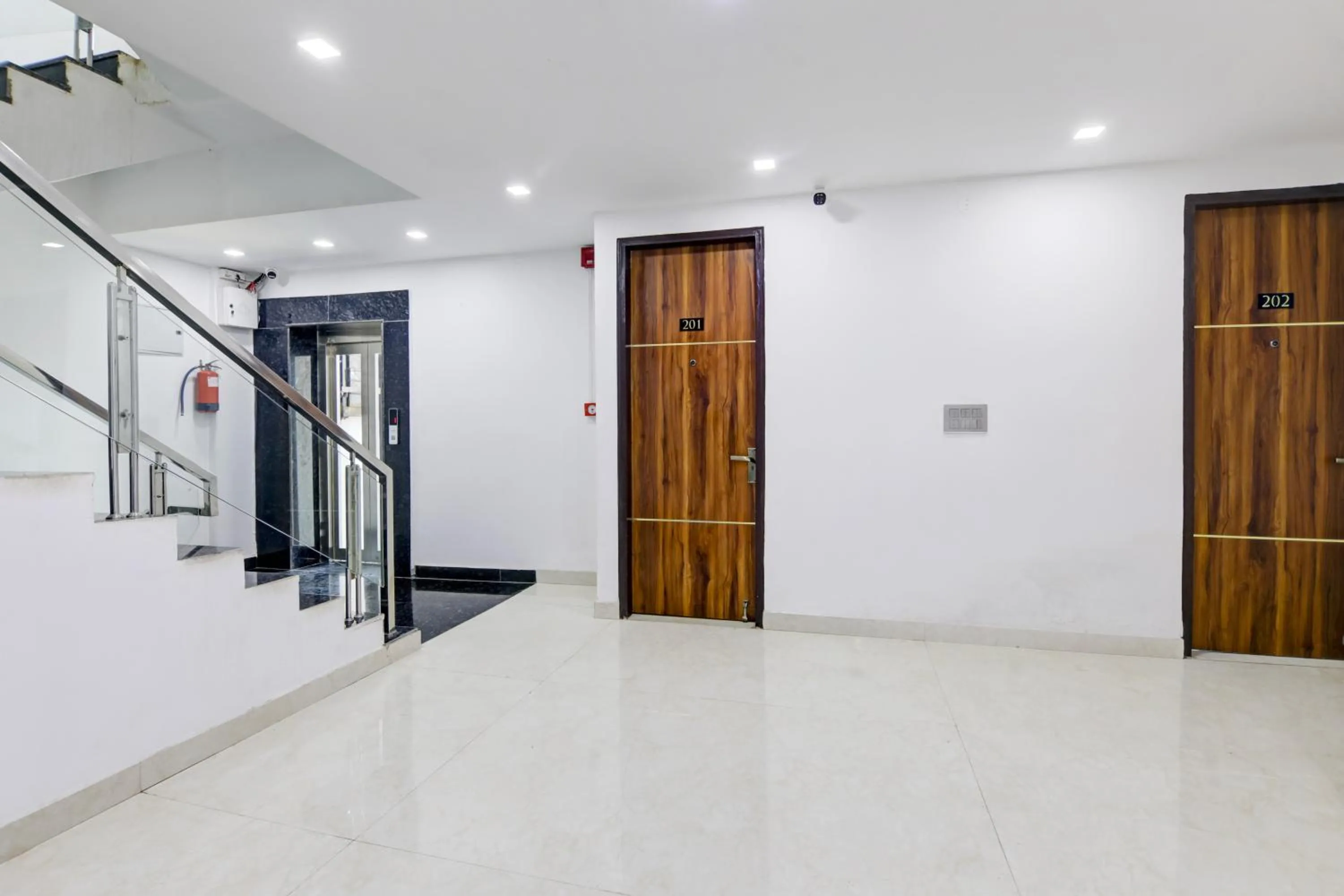 Floor plan in Status By Hotel The Emporio